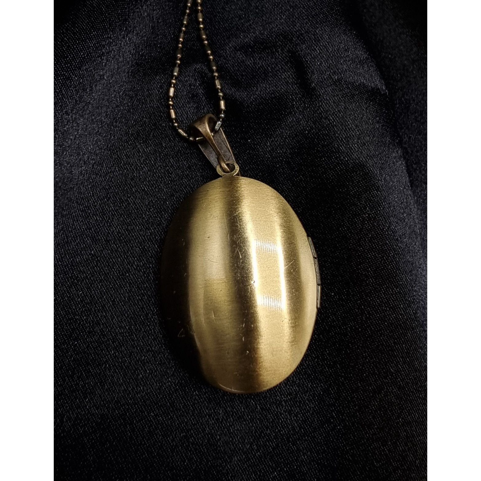 Vintage Vintage 1980's Oval Filigree Locket Necklace W/ Amber Crysta Size ONE SIZE - 5 Thumbnail