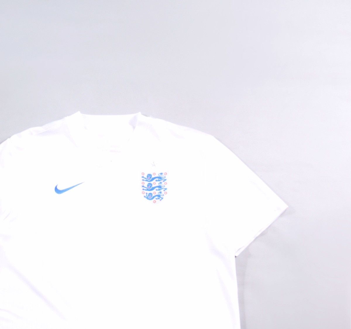 Nike Nike x England Vintage Soccer Football Jersey T Shirt Tee L Size US L / EU 52-54 / 3 - 2 Thumbnail