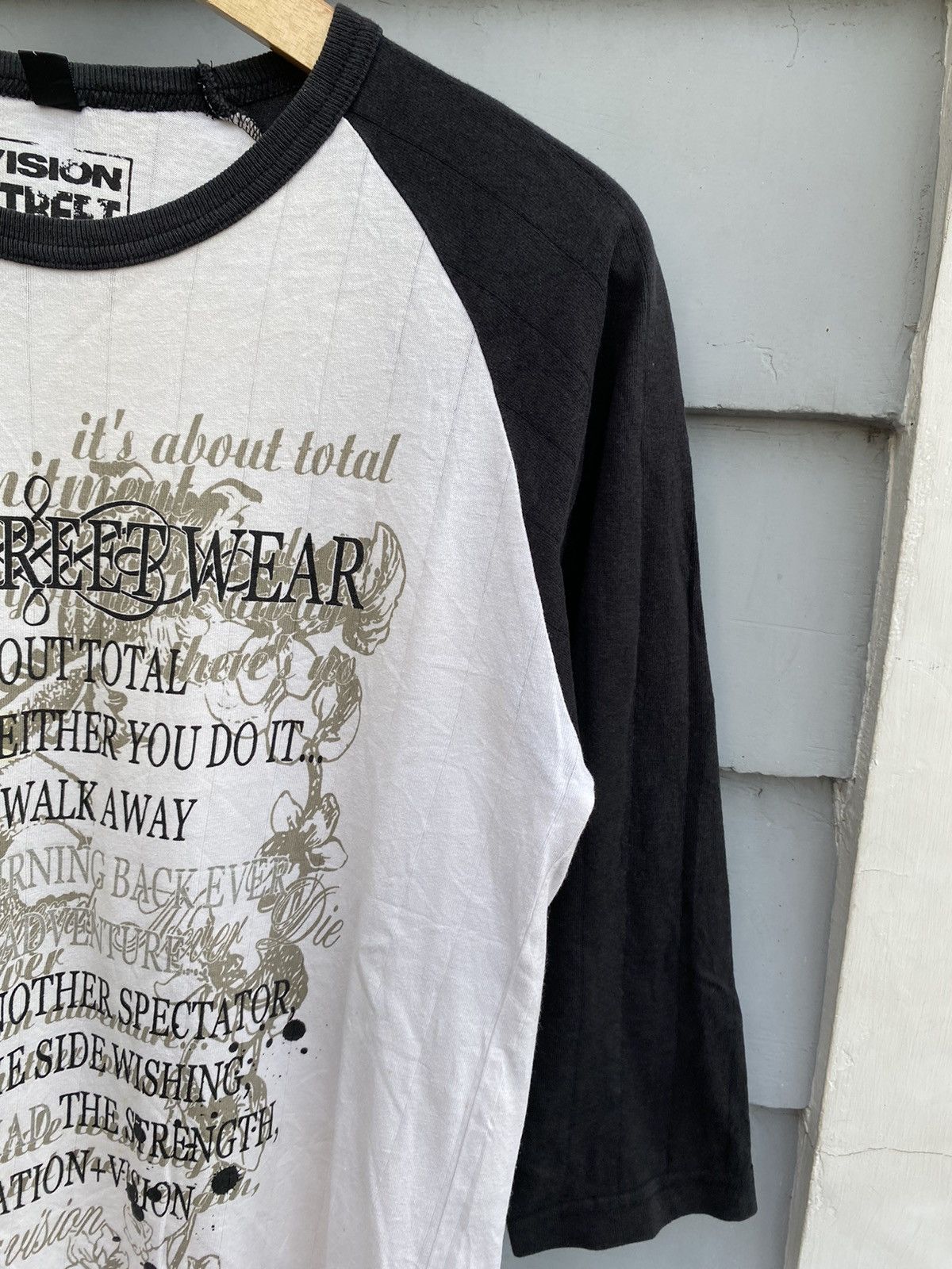Japanese Brand Vision Street Wear Skull Label & Eagle Poem Graphic Raglan Size US L / EU 52-54 / 3 - 4 Thumbnail