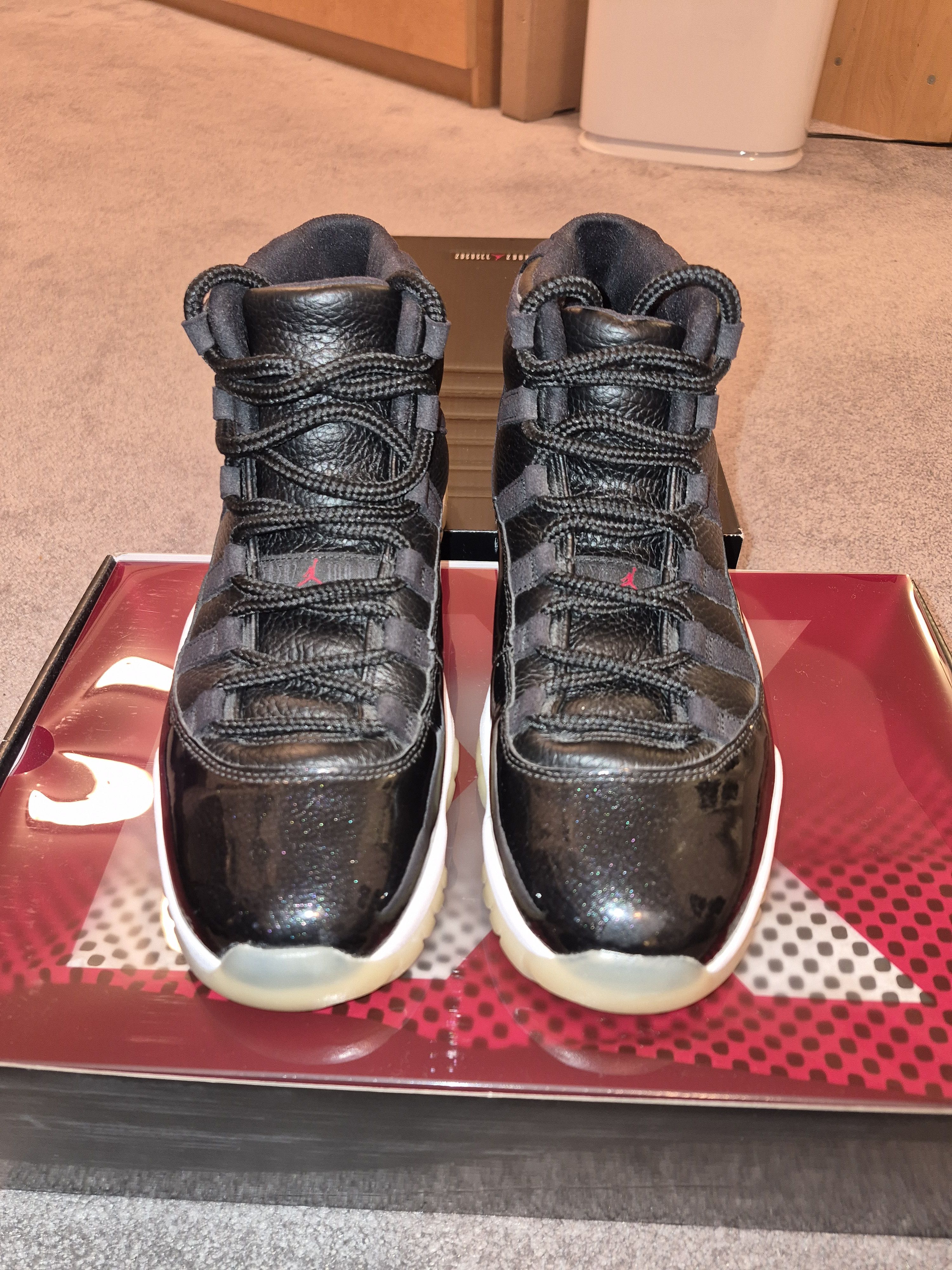 Jordan Brand Nike "Air Jordan Retro 11", "72-10" Edition Sneaker Size US 9 / EU 42 - 3 Thumbnail