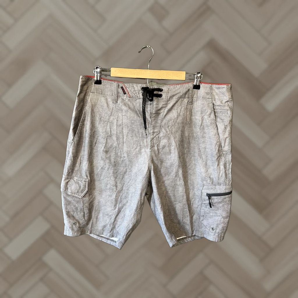 Oakley **Oakley Mens Gray Size 38 Board Shorts** User: Oakley Mens Gray Size 38 Board Shorts Size US 38 / EU 54 - 1 Thumbnail