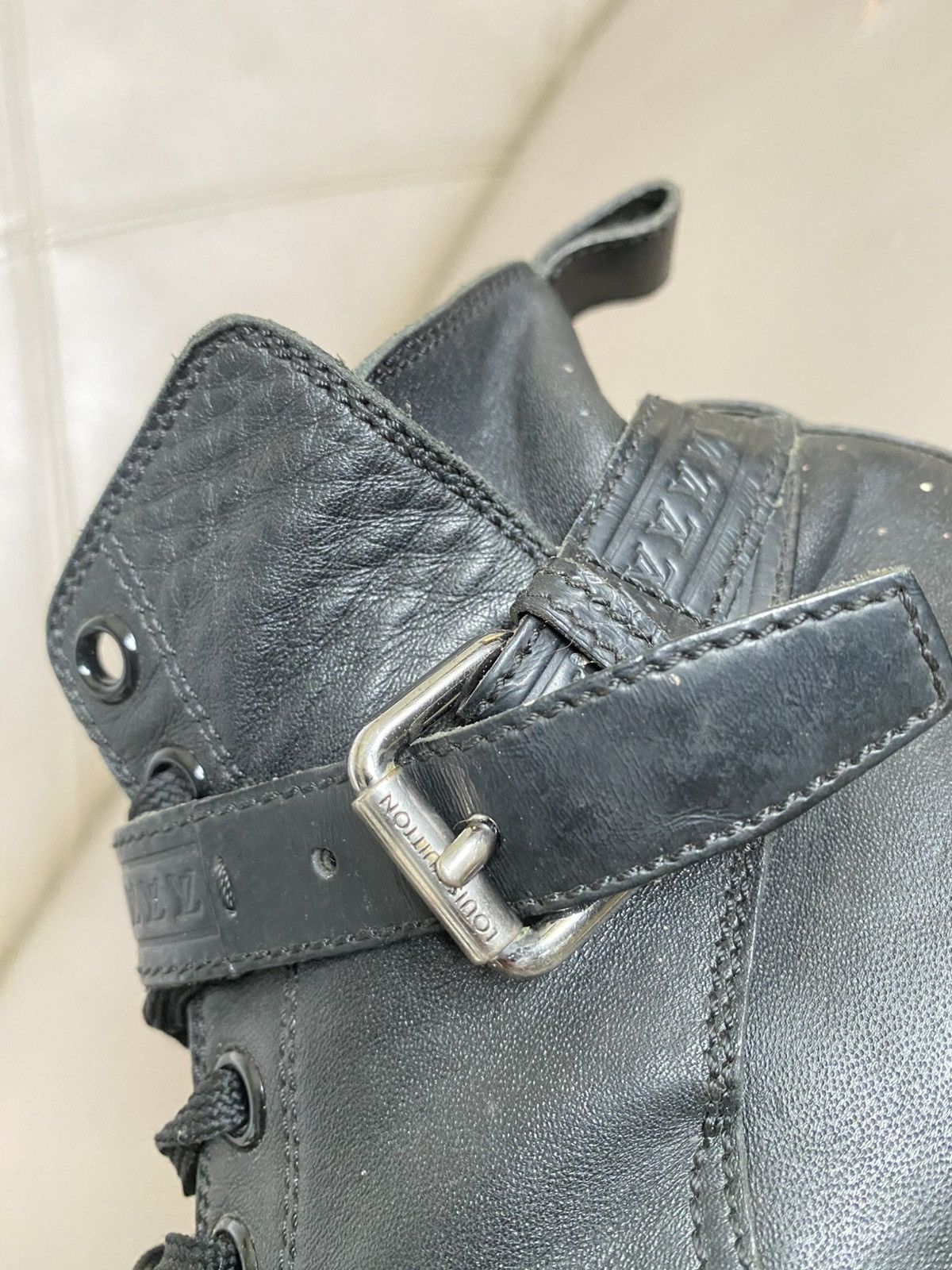 Louis Vuitton Vintage louis vuitton high top leather trainers Size US 11 / EU 44 - 7 Thumbnail