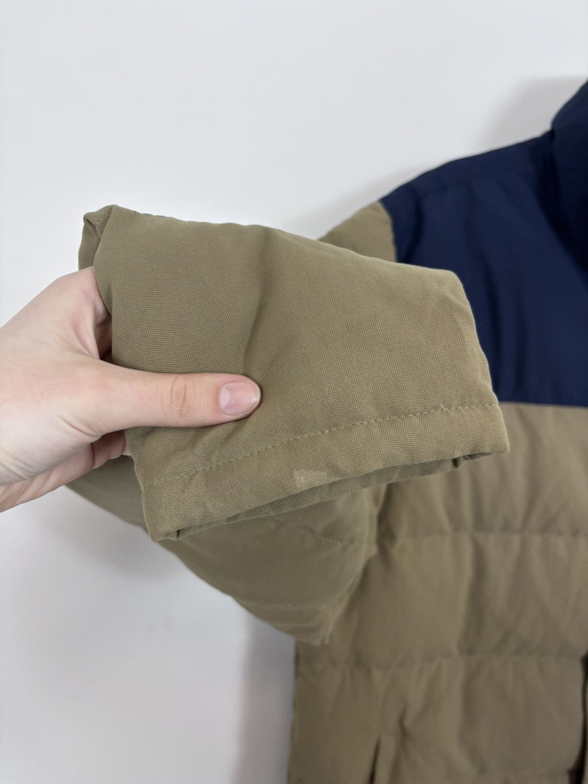 Patagonia Patagonia Men’s Bivy Down Puffer Jacket Insulated Beige/Blue Size US L / EU 52-54 / 3 - 10 Thumbnail