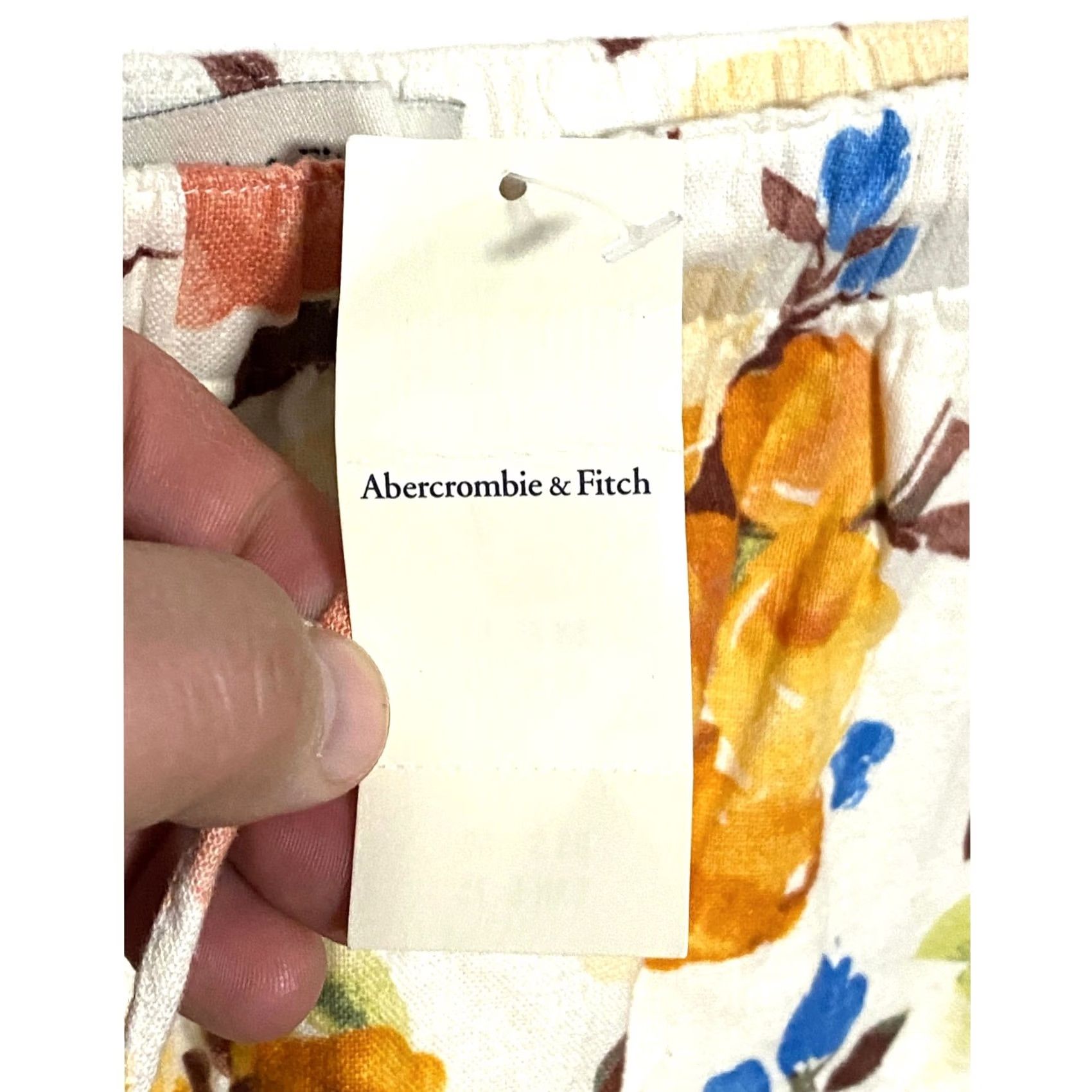 Abercrombie & Fitch Abercrombie Floral Pull On Shorts Womens S Linen Blend Spring Summer Comfort NWT Size 28" / US 6 / IT 42 - 7 Thumbnail