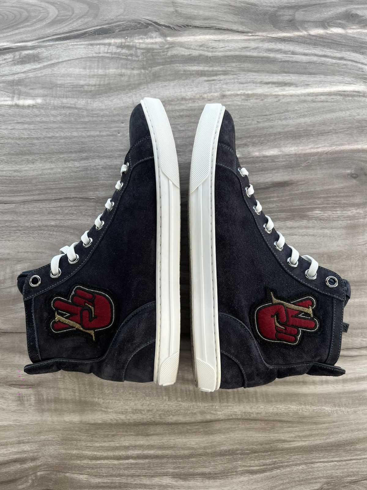 Louis Vuitton Louis Vuitton Peace Sign Monogram High Size 9.5 (UK 7) Men’s Size US 9.5 / EU 42-43 - 2 Thumbnail