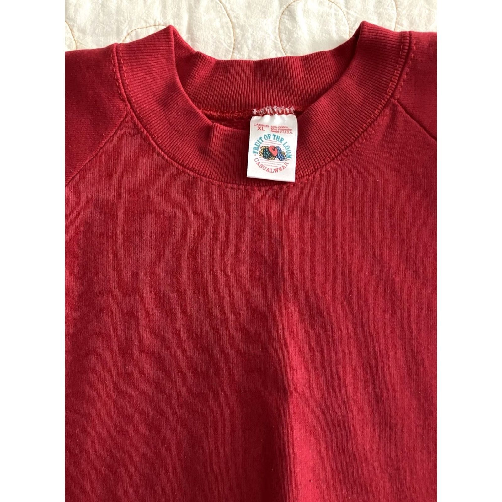 Fruit Of The Loom VINTAGE Fruit of the Loom Sweatshirt Womens XL Red Logo Raglan Sleeve Crew Neck Pullover Casual Wear Made in USA 90s Retro Outdoor Activewear Size XL / US 12-14 / IT 48-50 - 3 Thumbnail