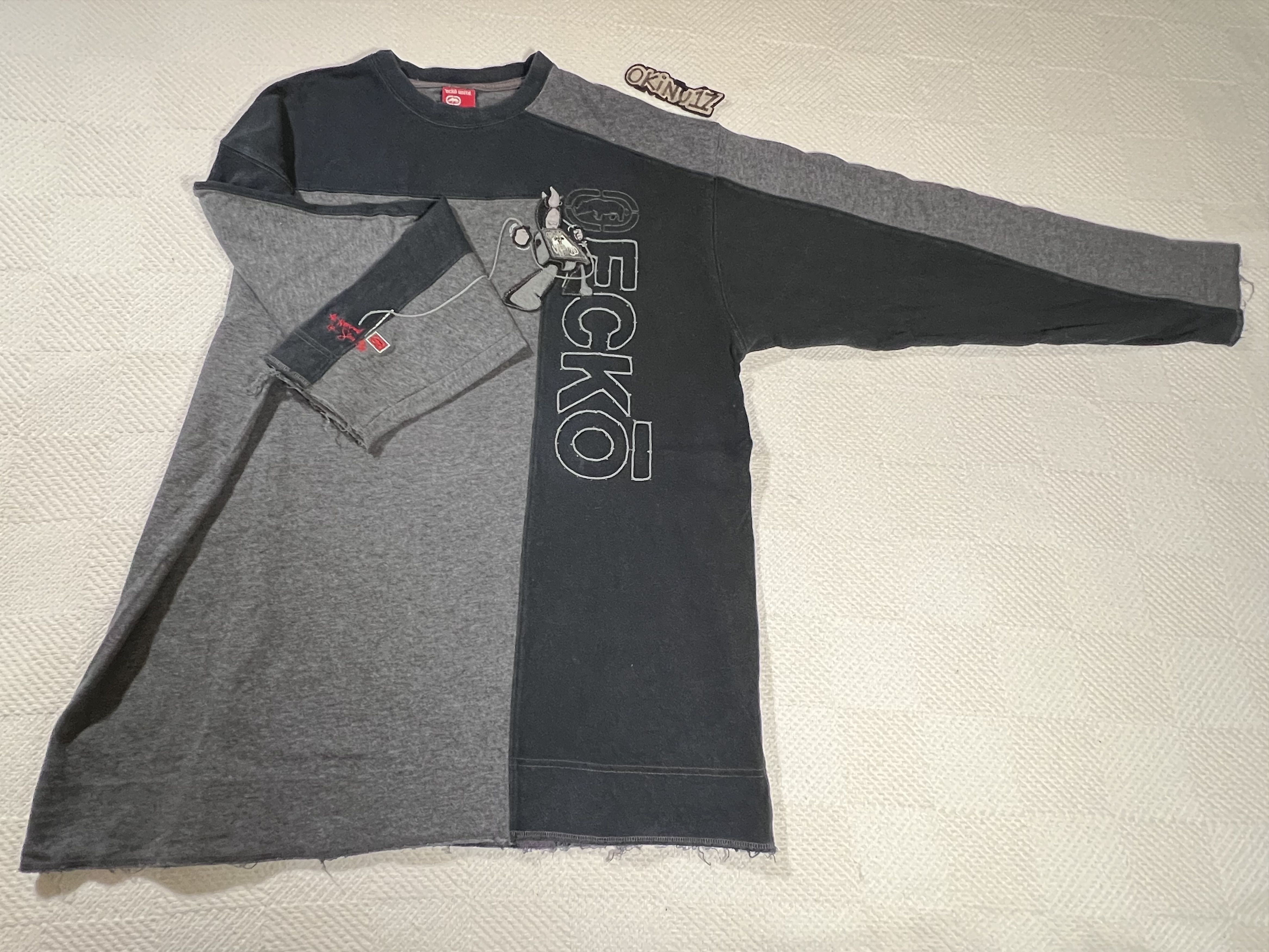 Ecko Unltd. Vtg. Ecko Unltd. ‘All Hemmed Up Since 1972’ Robot Crewneck L Size US L / EU 52-54 / 3 - 11 Thumbnail