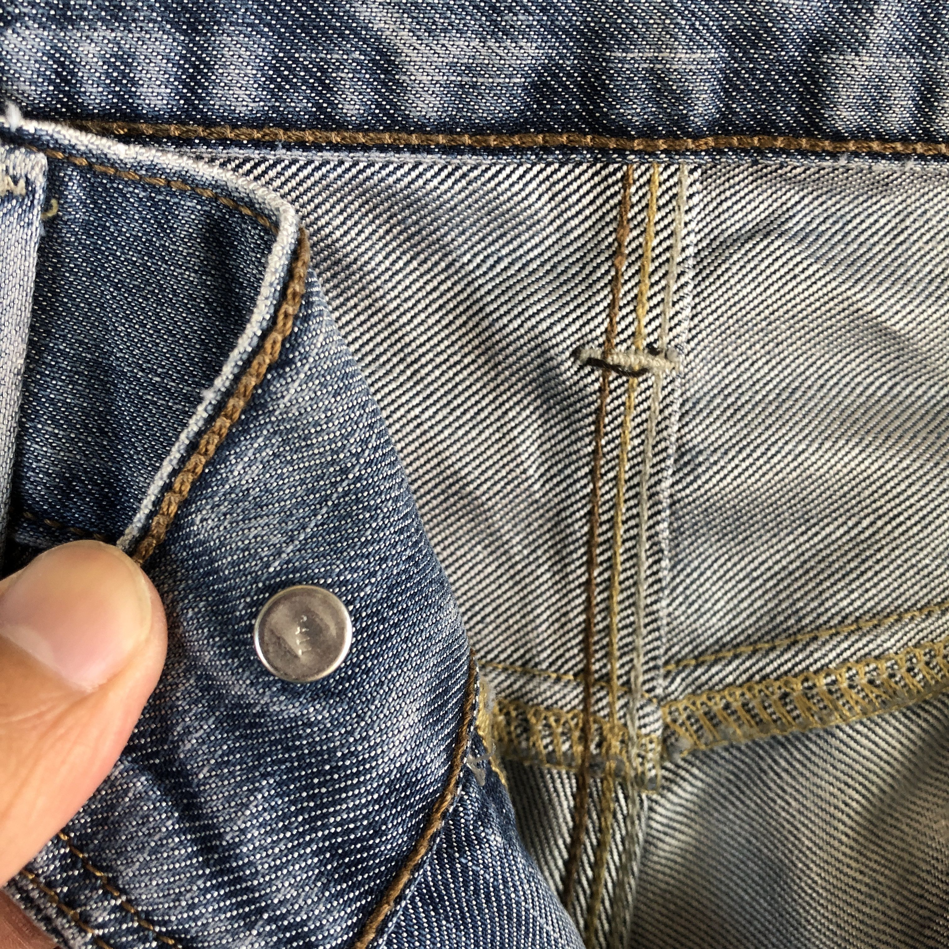 Jean Vintage Levi's Jeans Levis 514 Ripped Light Wash Denim Size 28" / US 6 / IT 42 - 7 Thumbnail