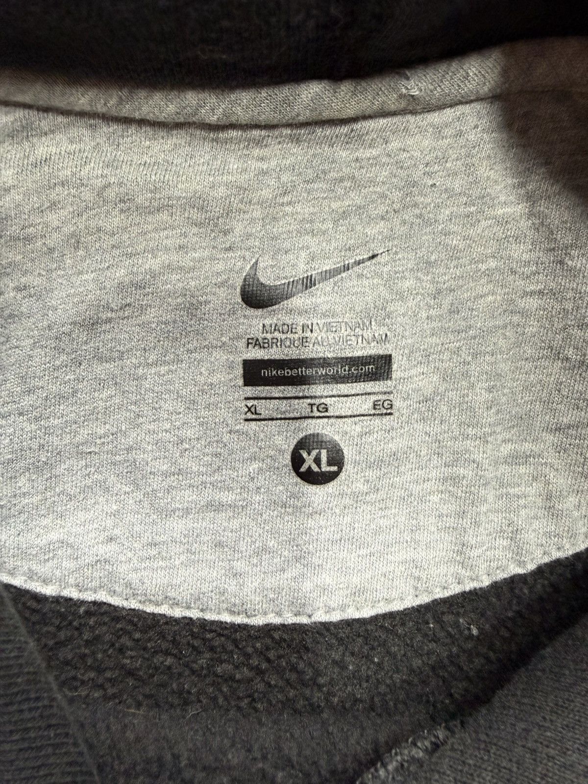 Nike Vintage Nike Center Swoosh Sun Faded NCAA College Hoodie Size US XL / EU 56 / 4 - 3 Thumbnail