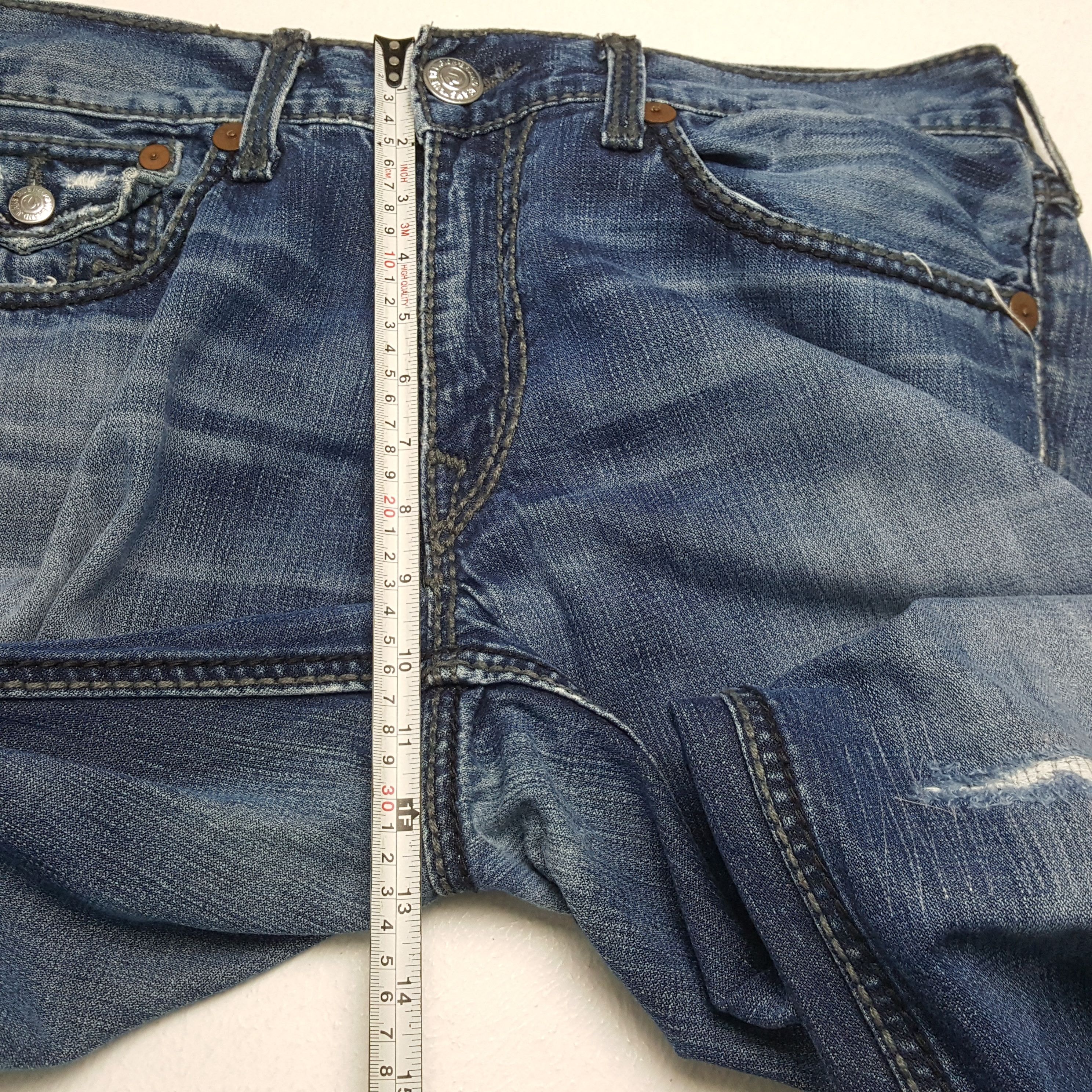 Vintage TRUE RELIGION American Brand Distressed Jeans