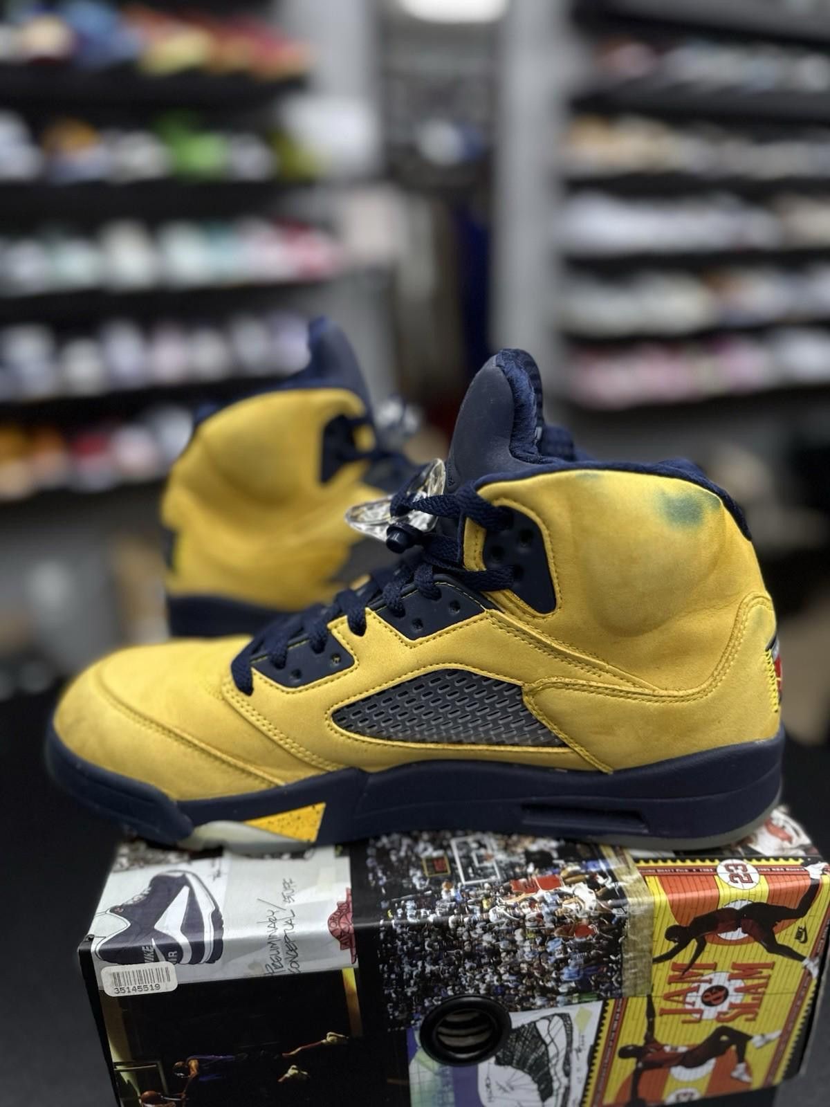 Jordan Brand Size 11 - Air Jordan 5 Retro SP Michigan Yellow Blue Suede Size US 11 / EU 44 - 8 Thumbnail