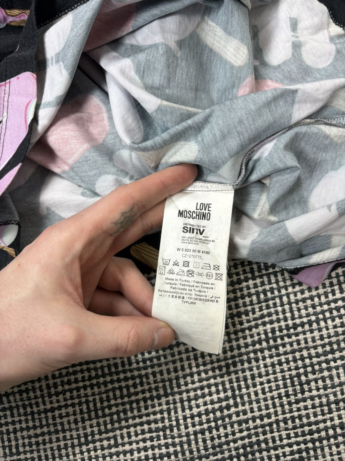 Love Moschino Love moschino icecream long t-shirt Size XS / US 0-2 / IT 36-38 - 5 Thumbnail