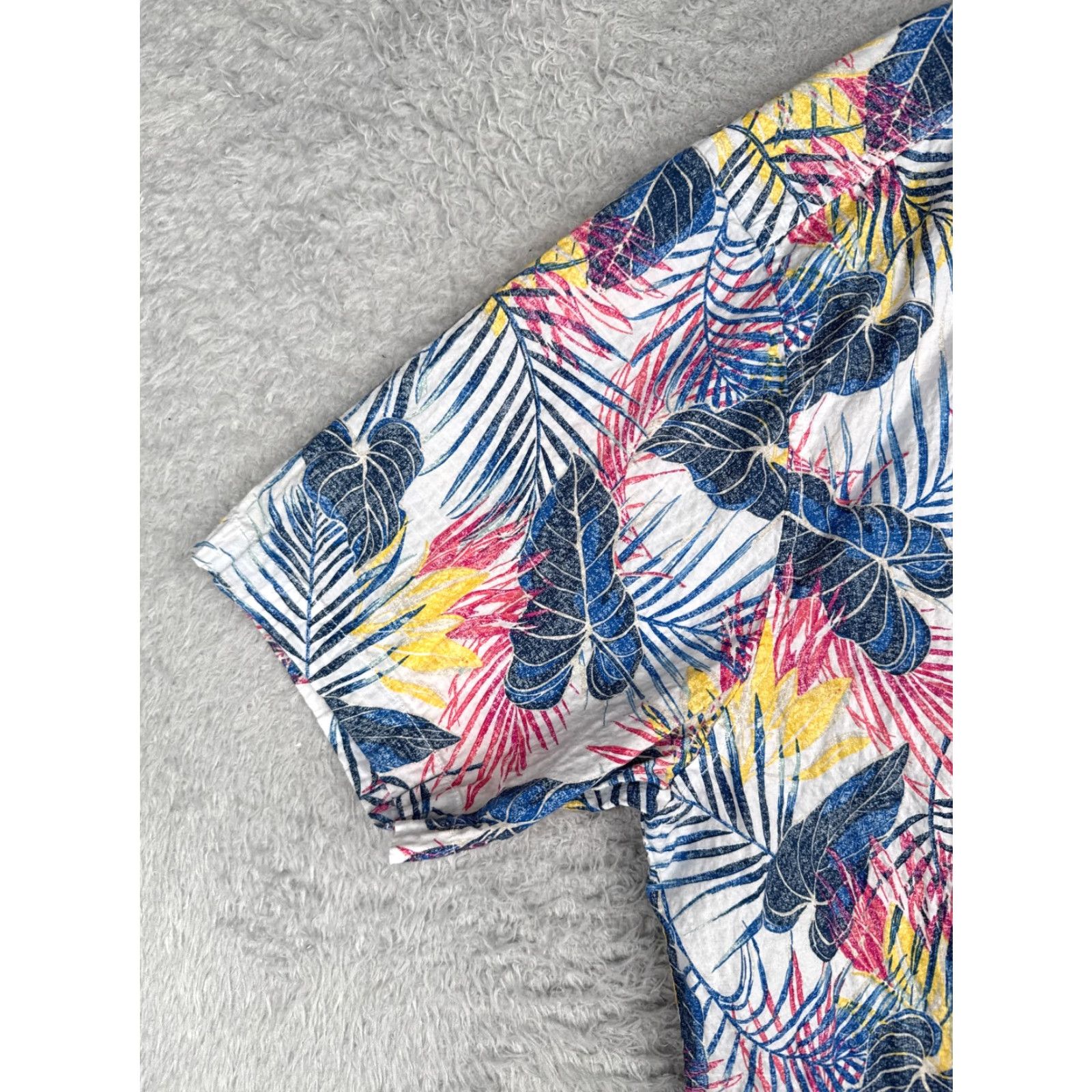 Tommy Bahama Tommy Bahama Shirt Men Large White Floral Silk Button Hawaiian Size US L / EU 52-54 / 3 - 3 Thumbnail