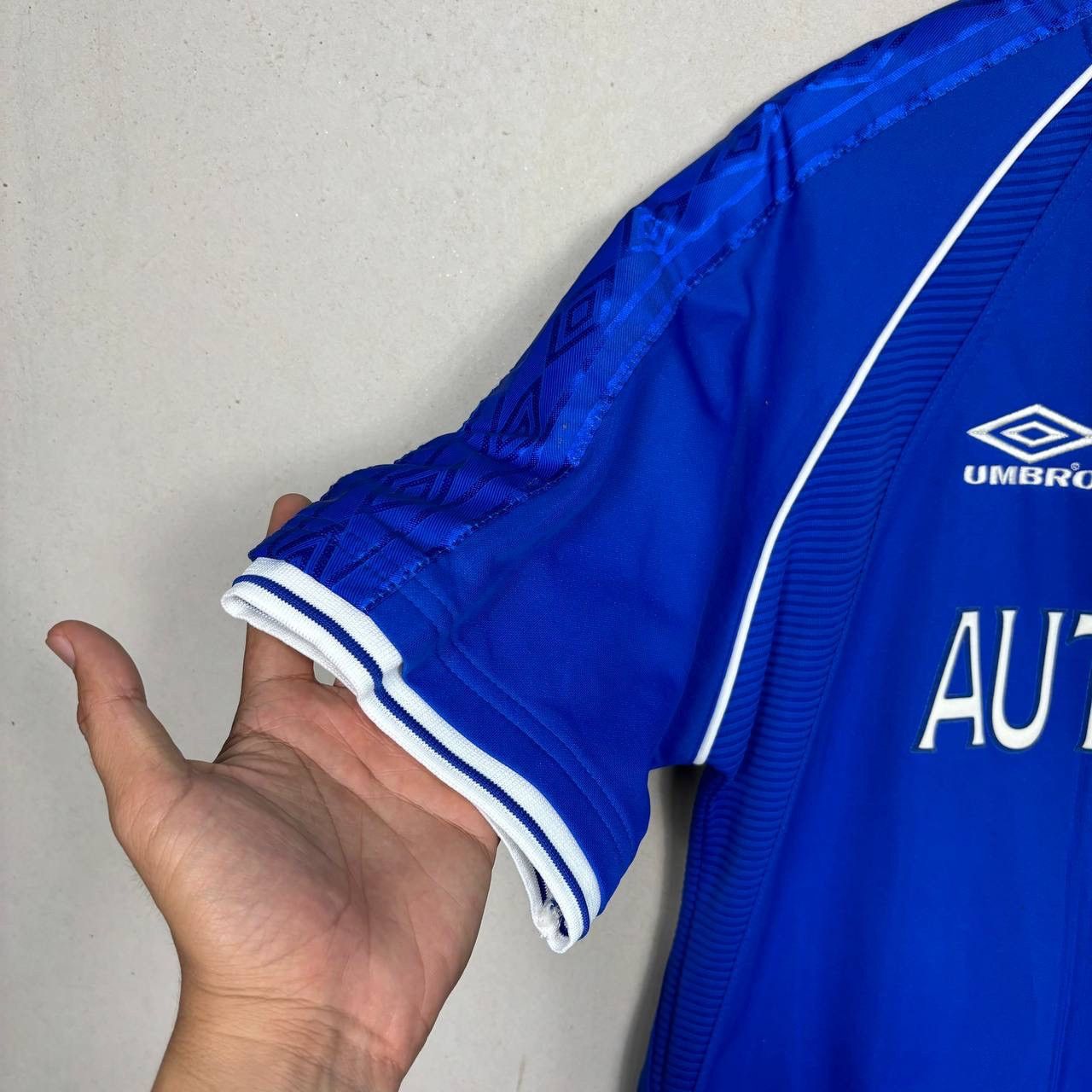 Chelsea Soccer Vintage 1999-01 Chelsea Home Football Shirt Autoglass Jersey Size US M / EU 48-50 / 2 - 6 Thumbnail