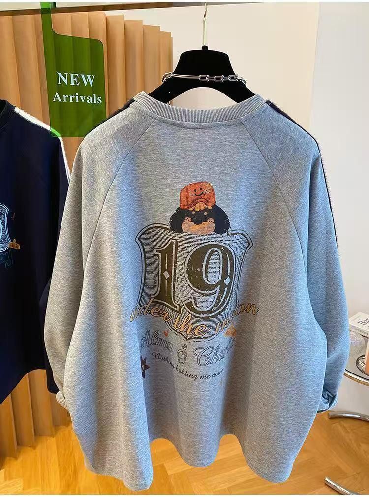 Vintage Grey Cartoon Raglan Sweatshirt Size US M / EU 48-50 / 2 - 3 Thumbnail