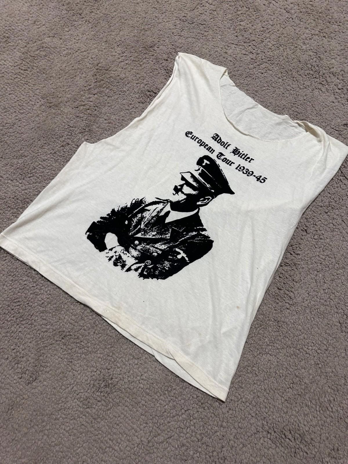The Unbranded Brand VINTAGE ADOLF HITLER EUROPEAN TOUR 1939-1945 T SHIRT Size US M / EU 48-50 / 2 - 2 Thumbnail