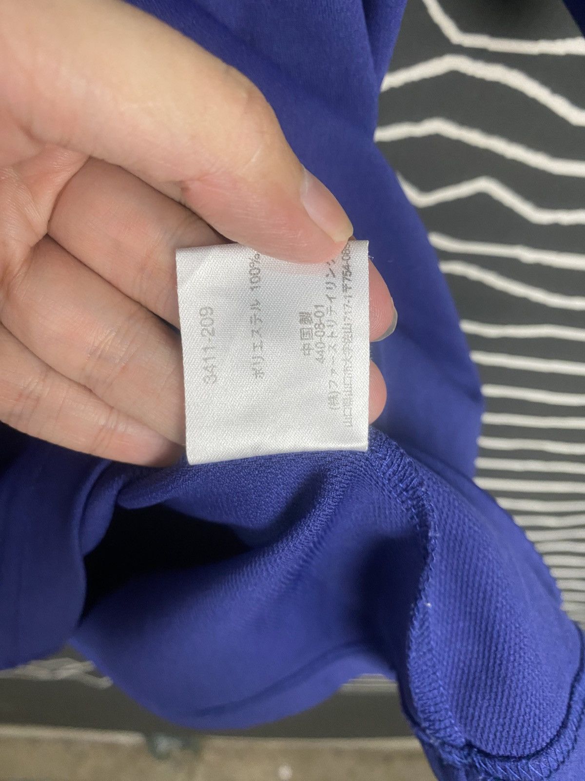 Uniqlo Vintage Uniqlo Jersey Size US L / EU 52-54 / 3 - 4 Thumbnail