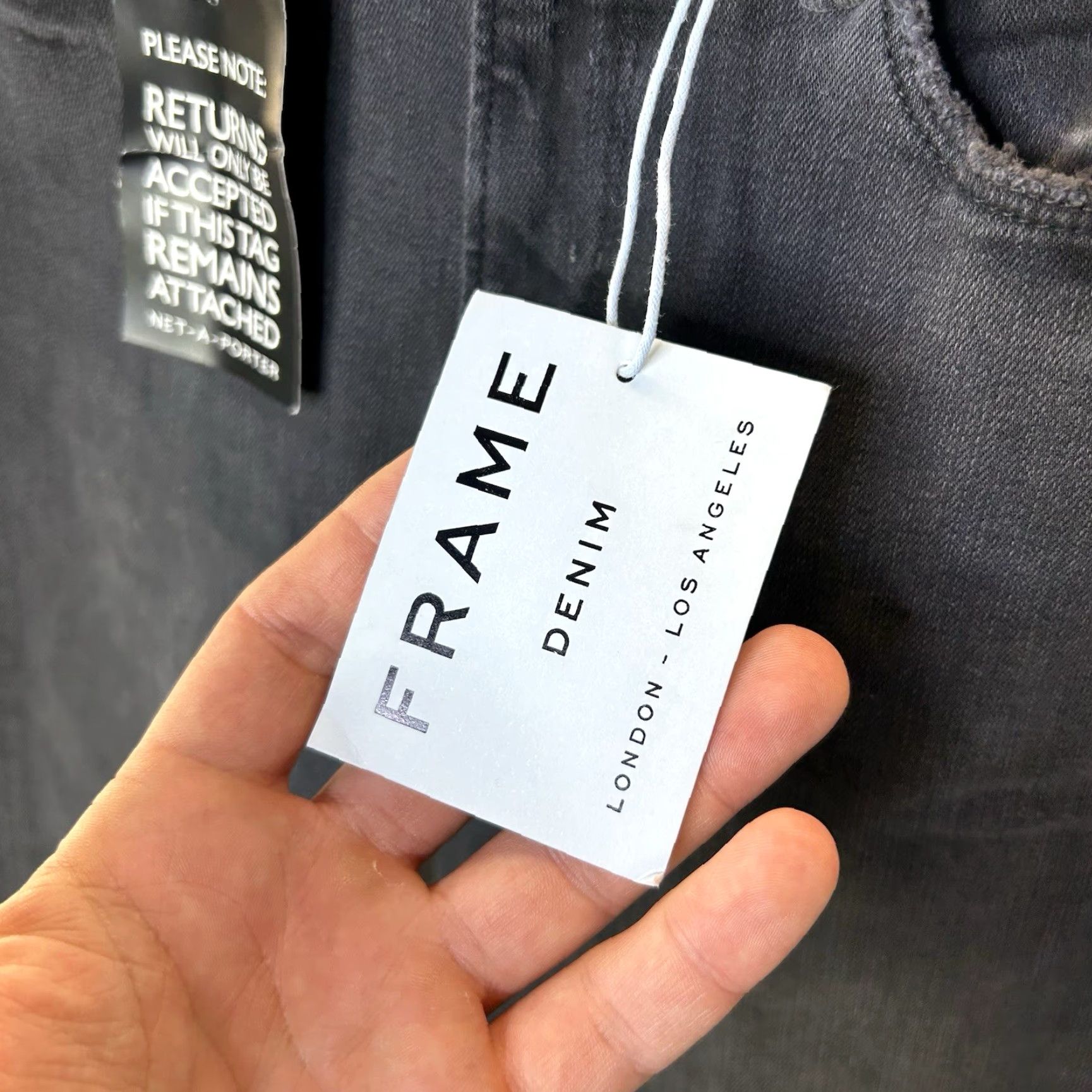 Frame FRAME Le Mini Boot Mid-Rise Slim Fit Bootcut Jeans 27 Black Cotton Blend 34 Inseam Womens Jeans FRAME DenIM Le Mini Boot Size 27" / US 4 / IT 40 - 4 Thumbnail