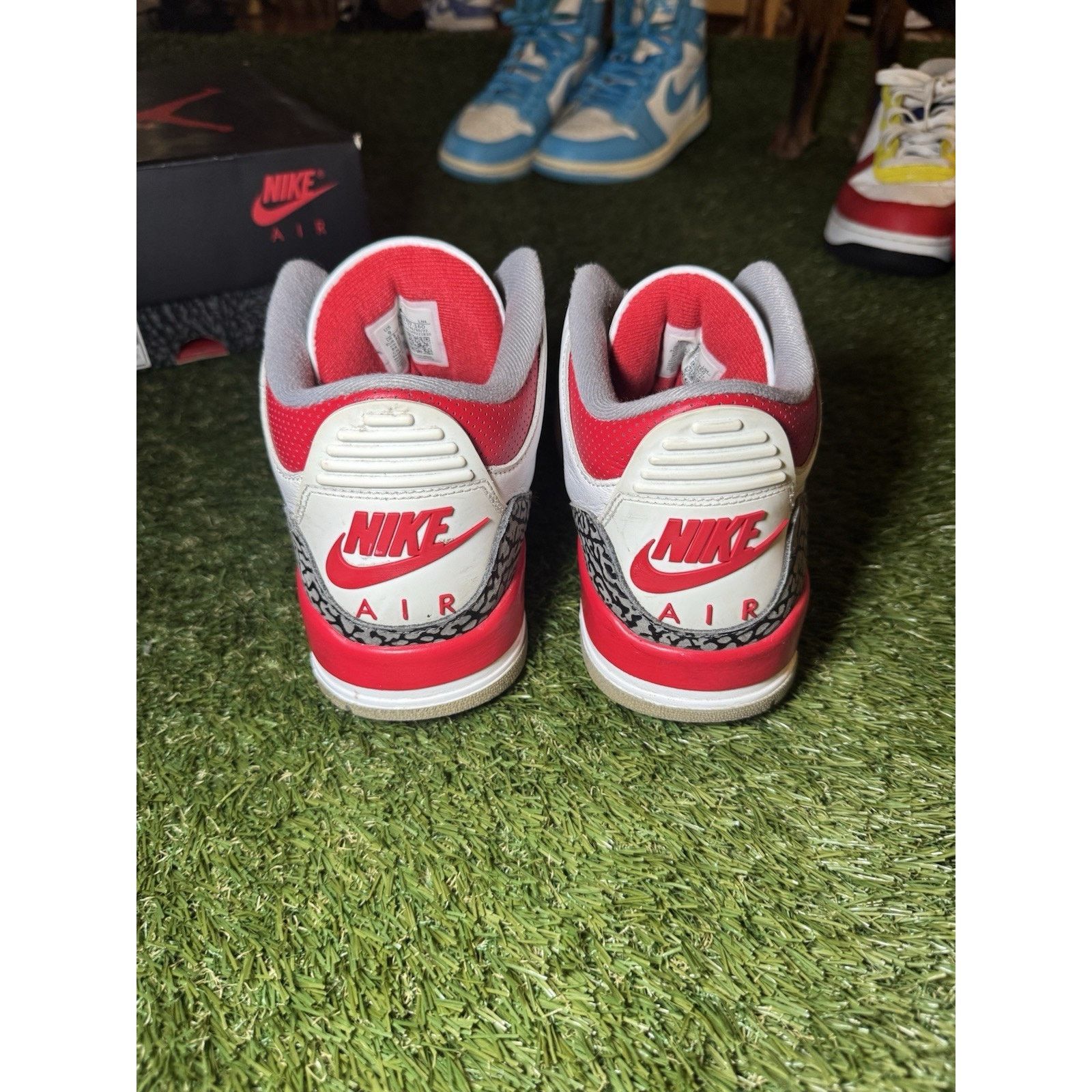 Jordan Brand Air Jordan 3 Retro Fire Red (2022) Men's size 9 US Size US 9 / EU 42 - 5 Thumbnail