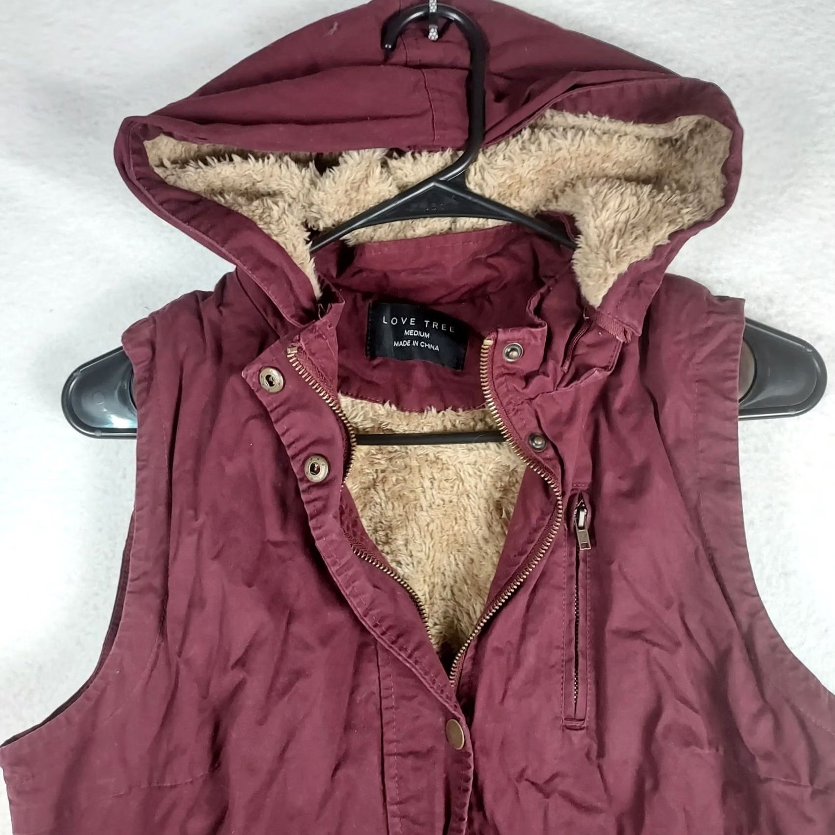 Vintage Love Tree Burgundy Hooded Utility Vest Women’s M Red Zip Front Lined Sleeveless Casual Winter Fall Spring Jacket Vest Size M / US 6-8 / IT 42-44 - 3 Thumbnail