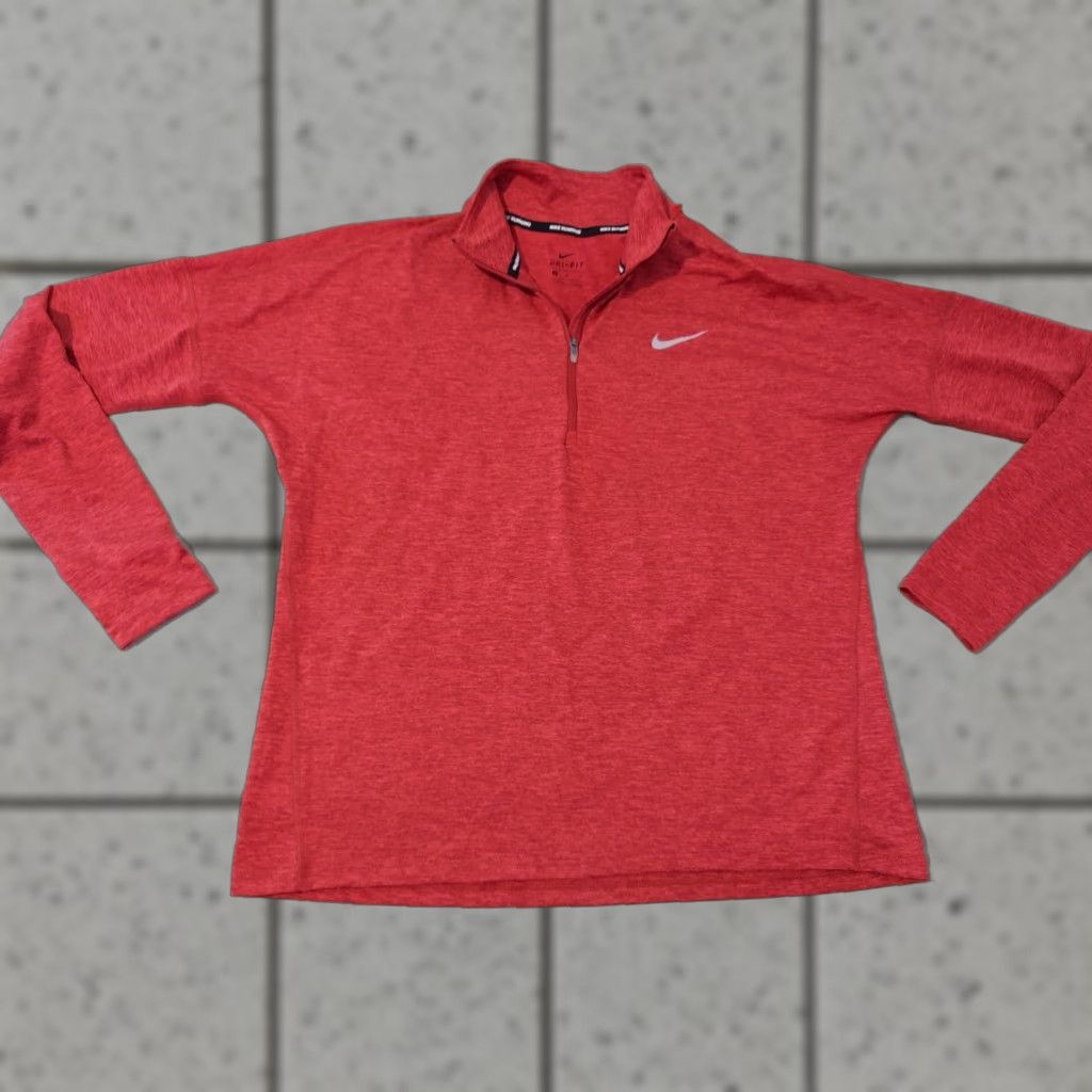 Nike Womens Nike Half Zip Shirt M Medium Red Athletic Long Sleeve Gymn Workout Shirt Mens Womens, Nike Shirt, Activewear, Red, Long Sleeve, Zip, M Size M / US 6-8 / IT 42-44 - 1 Thumbnail