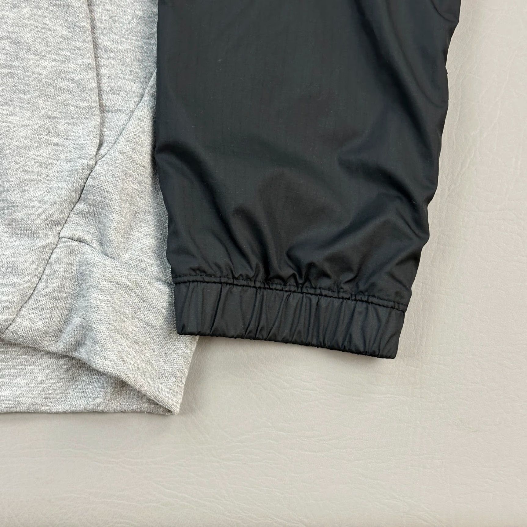 Nike Nike Utility Core Hoodie Mens Small Gray Black Dri Fit Full Zip Swoosh Logo Size US S / EU 44-46 / 1 - 3 Thumbnail