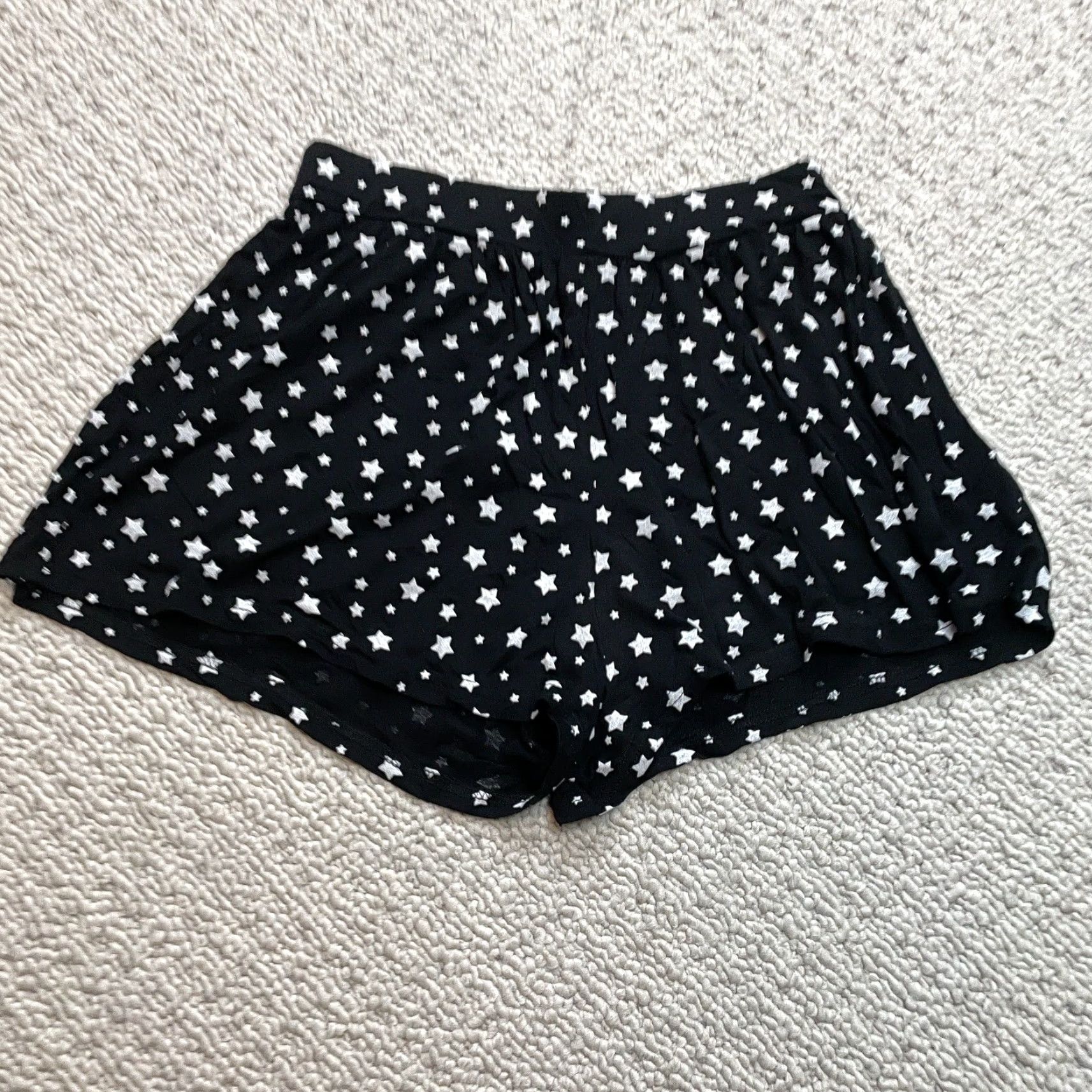 Boohoo Boohoo Star Print Flippy Sweat Shorts Womens 8 Black Lounge Sweat New NWT Size 30" / US 8 / IT 44 - 2 Thumbnail