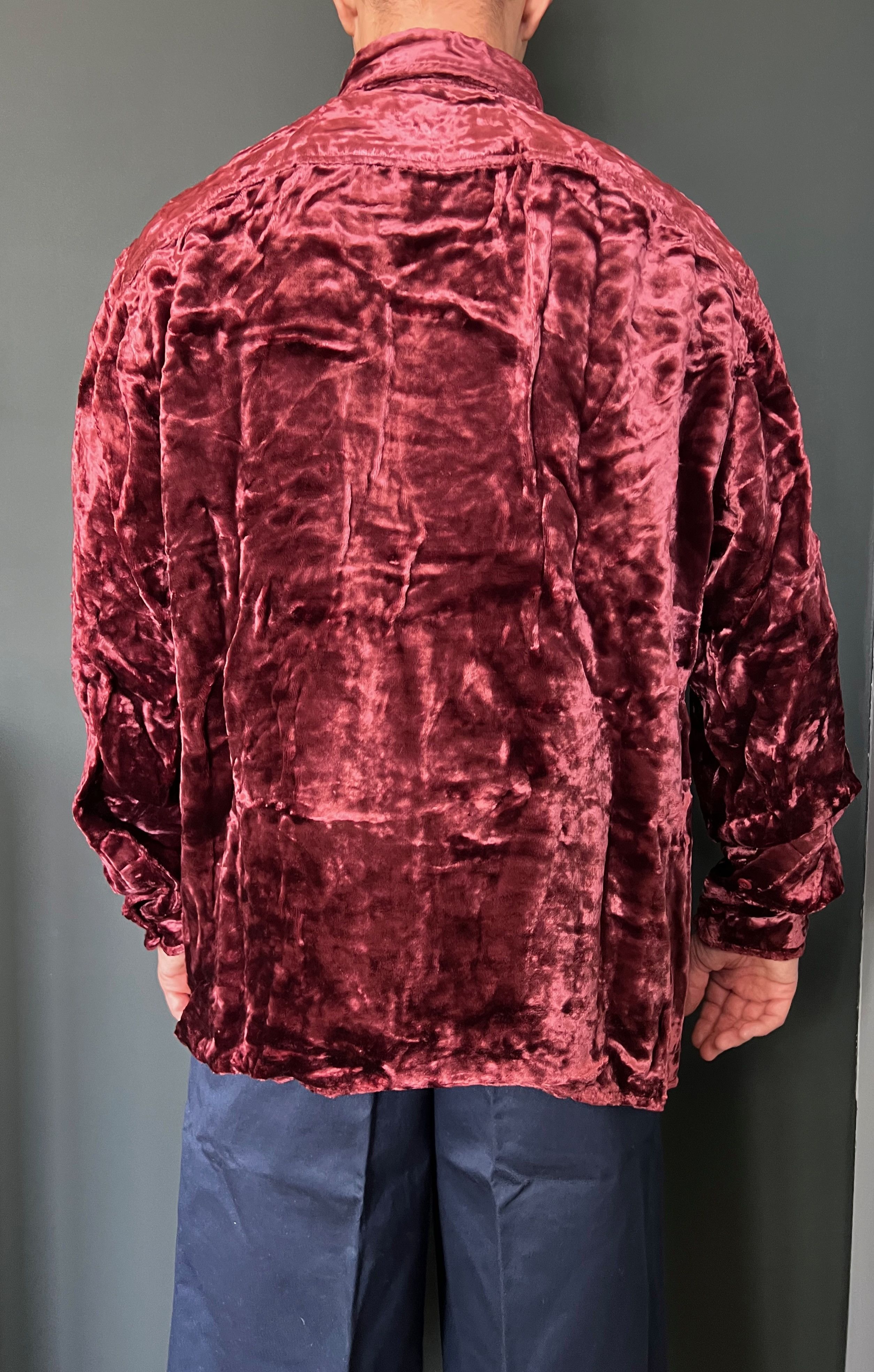 AMI AMI - Alexandre Mattiussi Velvet Shirt, Wine, Size 39 Size US M / EU 48-50 / 2 - 8 Thumbnail