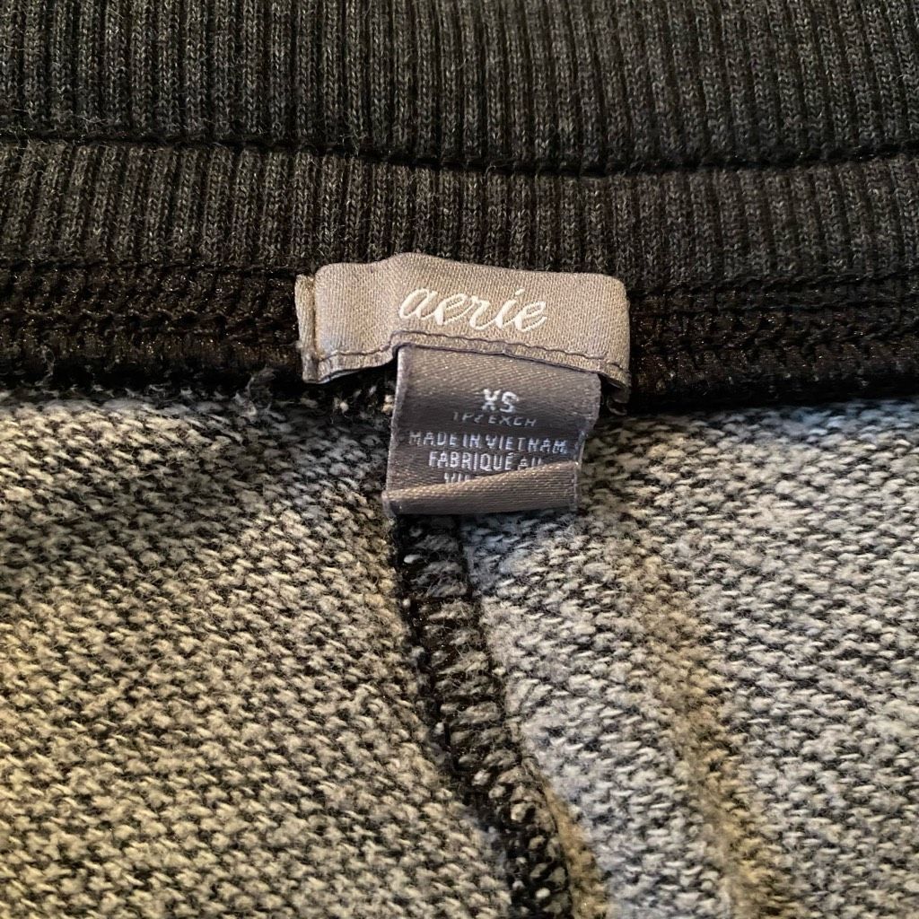 American Eagle Outfitters Aerie women XS pull on jogger sweatpants grey w/zipper botto Size 26" / US 2 / IT 38 - 5 Thumbnail