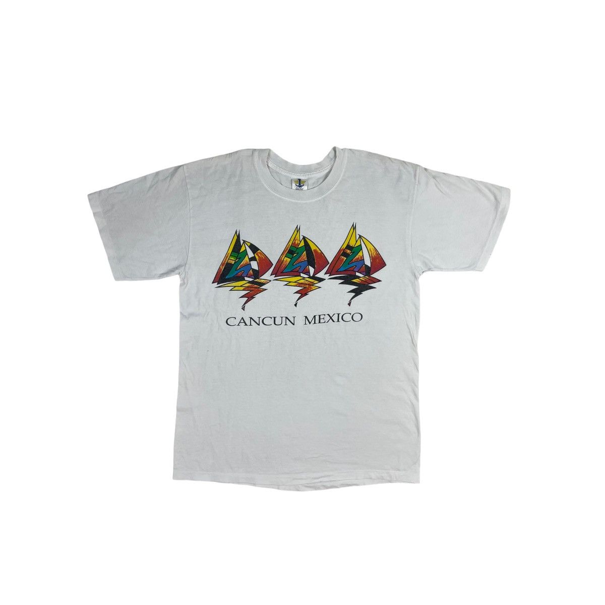 🔥LAST PRICE🔥 Vintage Cancun Island Mexico Yacht Tee