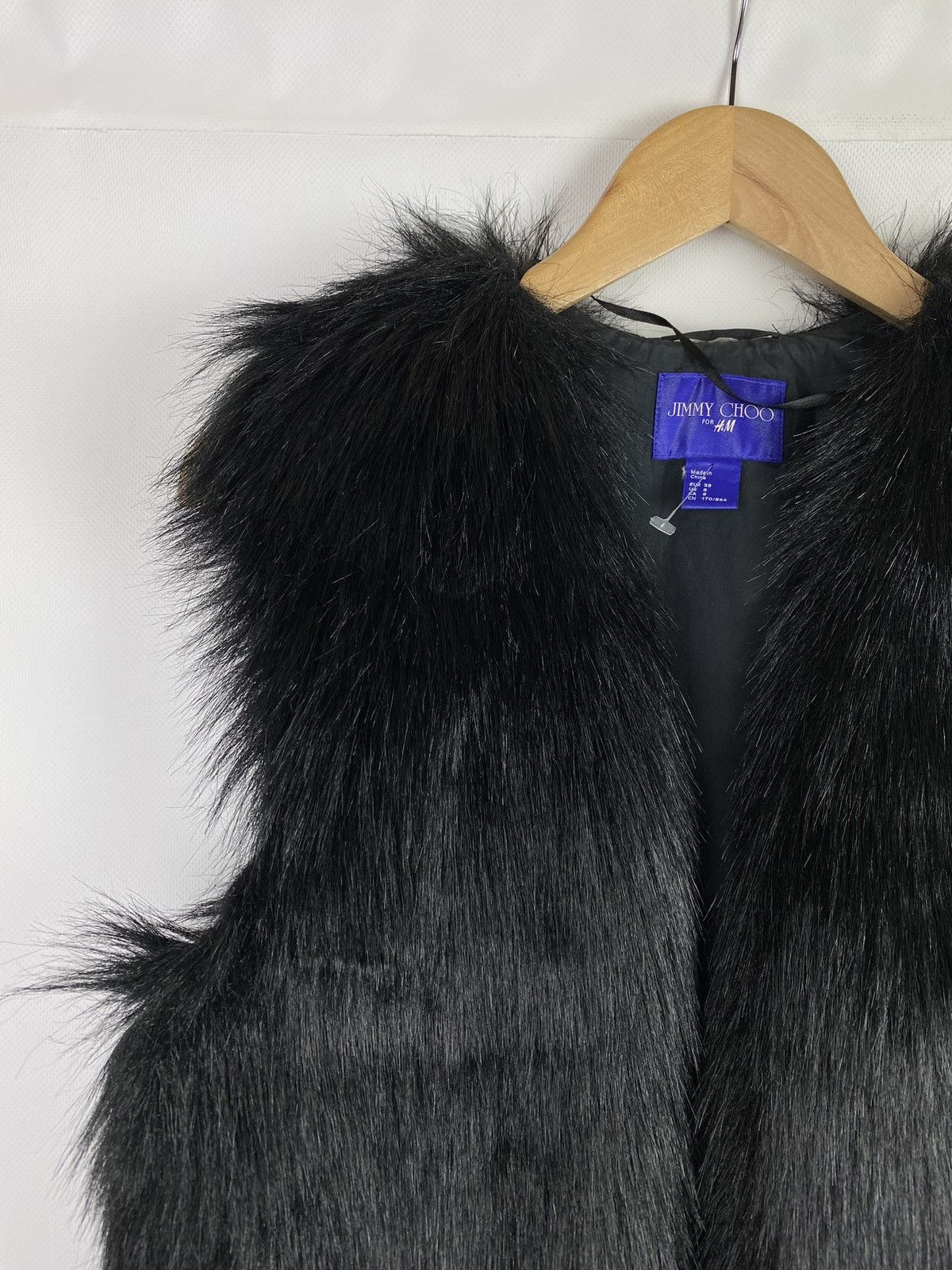 H&M × Jimmy Choo Jimmy Choo for H&M ladies faux fur vest gilet size US 8 Size M / US 6-8 / IT 42-44 - 4 Thumbnail