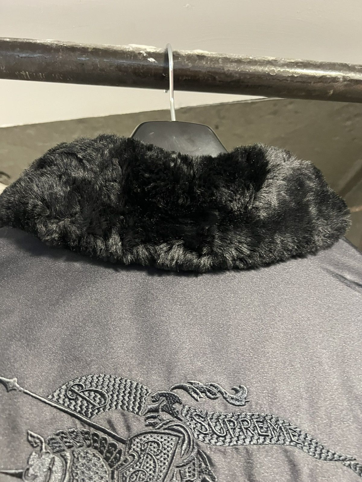 Burberry × Supreme Supreme Burberry Shearling collar down puffer jacket Size US L / EU 52-54 / 3 - 5 Thumbnail