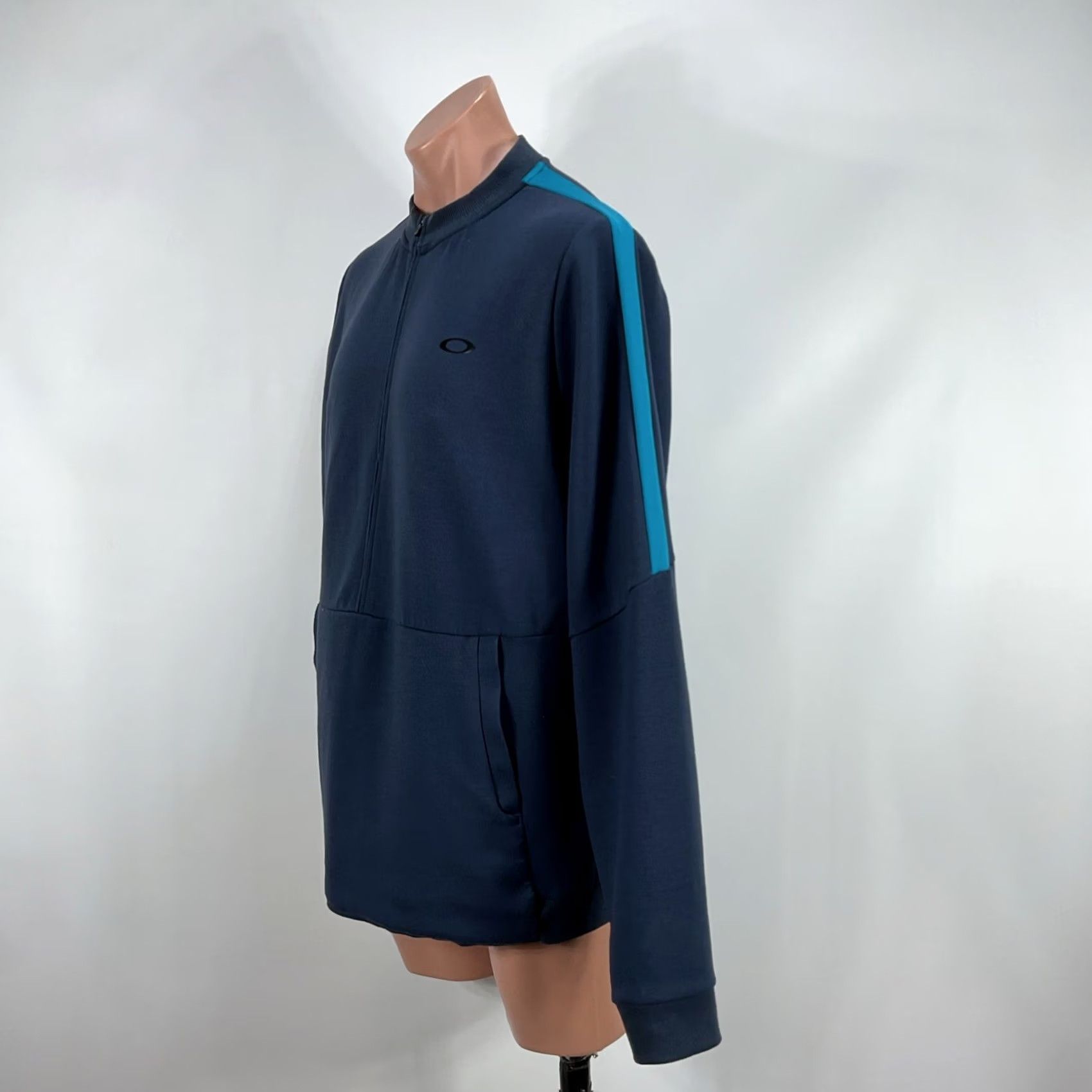 Oakley Oakley Bubba Watson Golf Pullover XL Dark Blue Mens Half Zip Pullover Golf Activewear Performance/Activity: Golf Size US XL / EU 56 / 4 - 6 Thumbnail