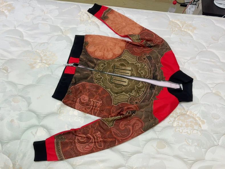 Givenchy Givenchy Red floral jacket, M size, official store price 1 Size US M / EU 48-50 / 2 - 1 Thumbnail
