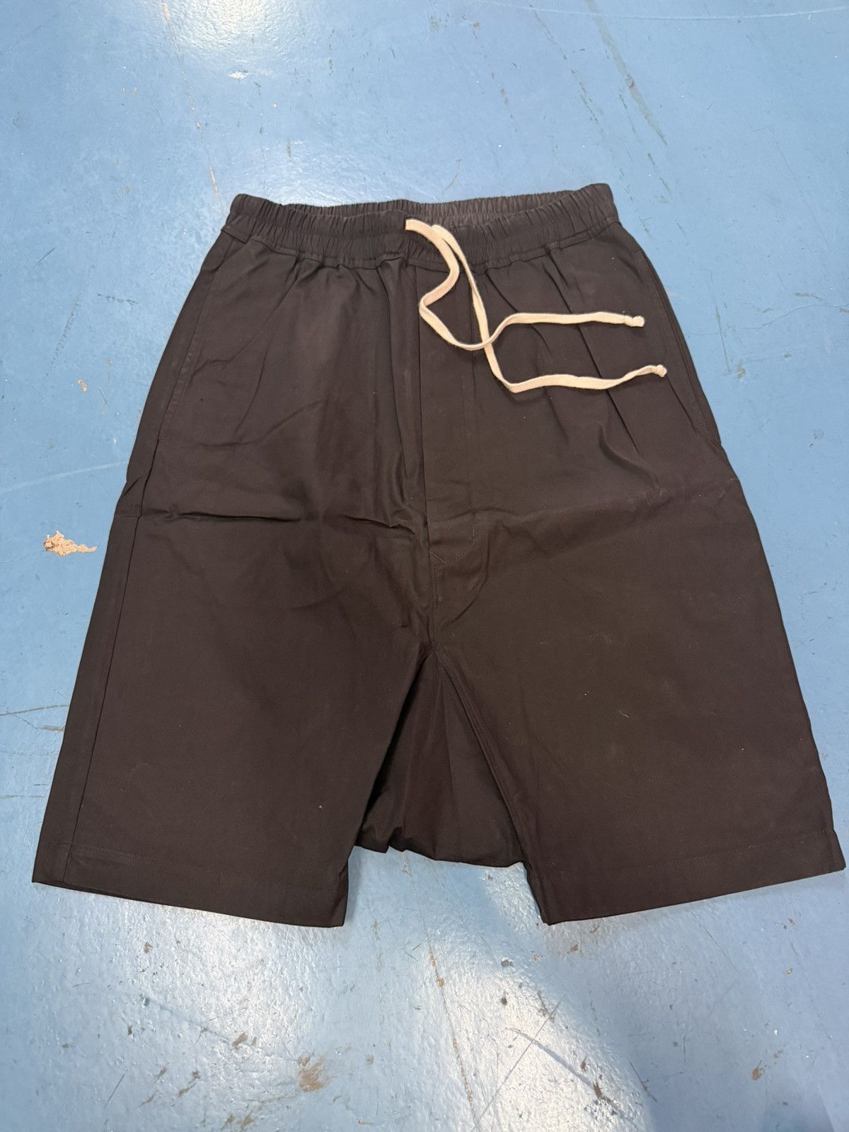 SS21 RICK OWENS POD SHORTS