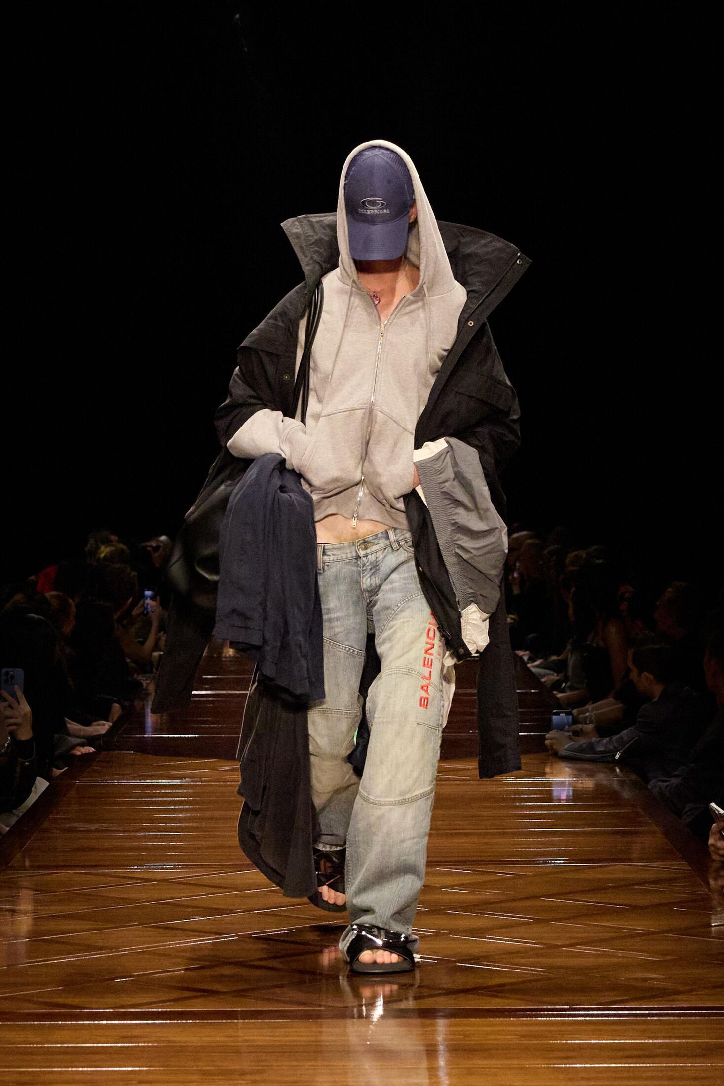 Balenciaga Balenciaga SS25 Layered Low Waisted jeans with attached polo Size US 28 / EU 44 - 3 Thumbnail