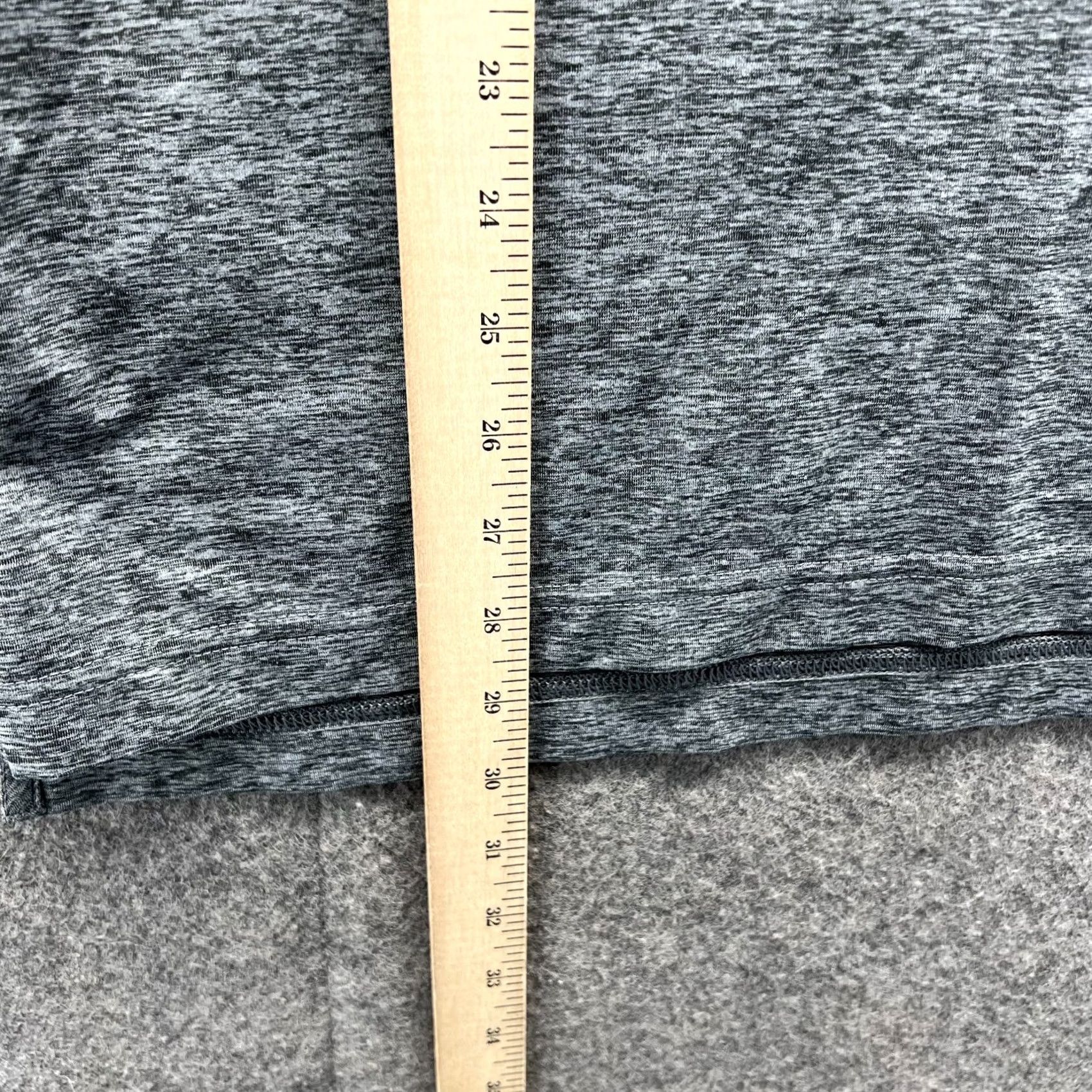 Vineyard Vines Vineyard Vines Polo Shirt Mens Medium Heather Gray Performance Golf Stretch Shirt Mens Regular Short Sleeve Gray 40 in Chest Size US M / EU 48-50 / 2 - 6 Thumbnail