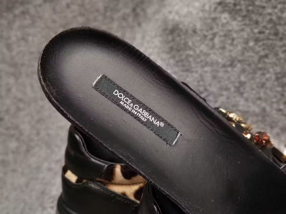Dolce & Gabbana Dolce & Gabbana Leopard pattern stones velutto Sneakers Size US 9.5 / IT 39.5 - 24 Thumbnail