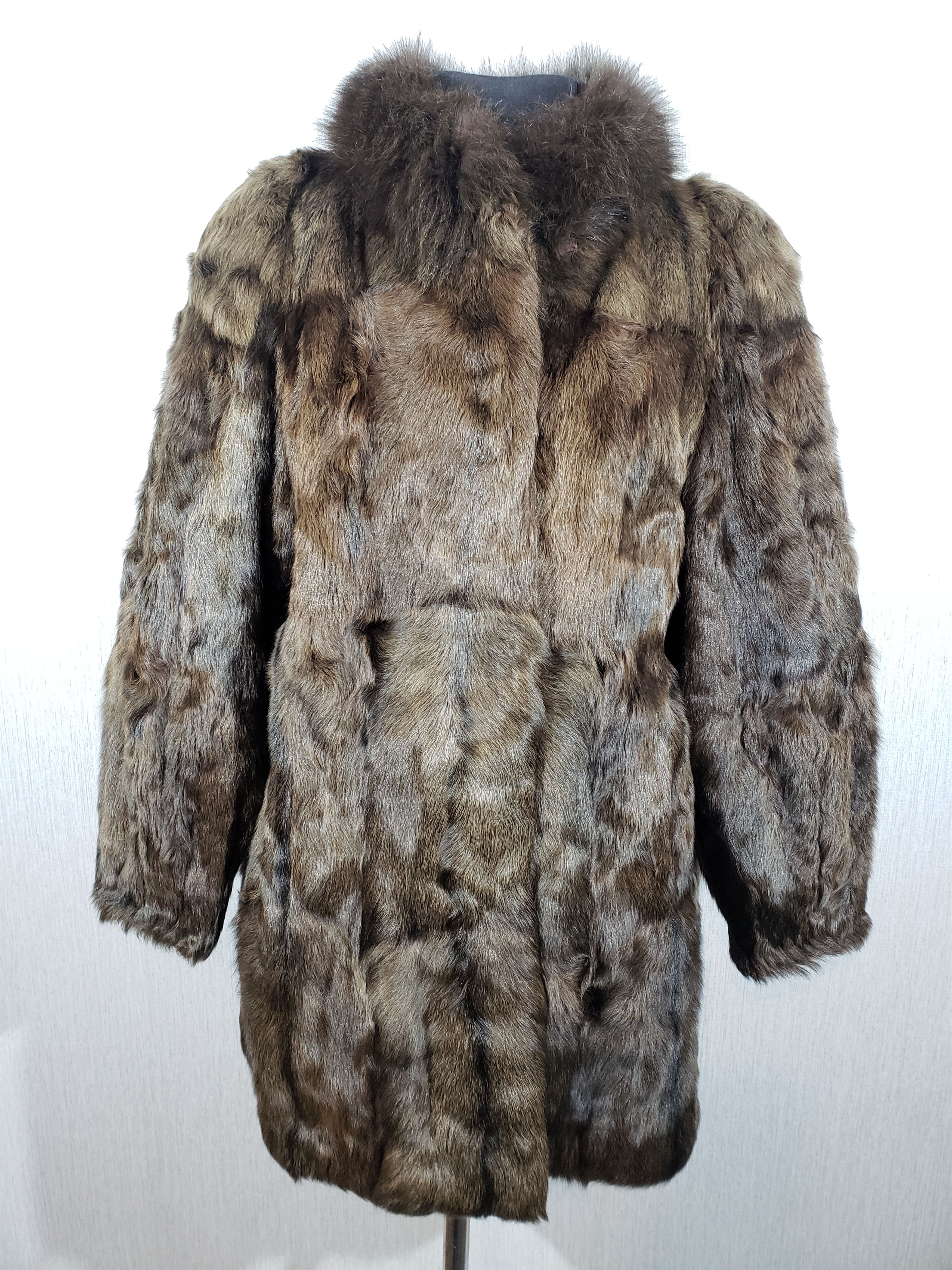 Genuine Leather Warm brown women's fur coat with genuine goat fur. Size XXL / US 16-18 / IT 52-54 - 1 Thumbnail