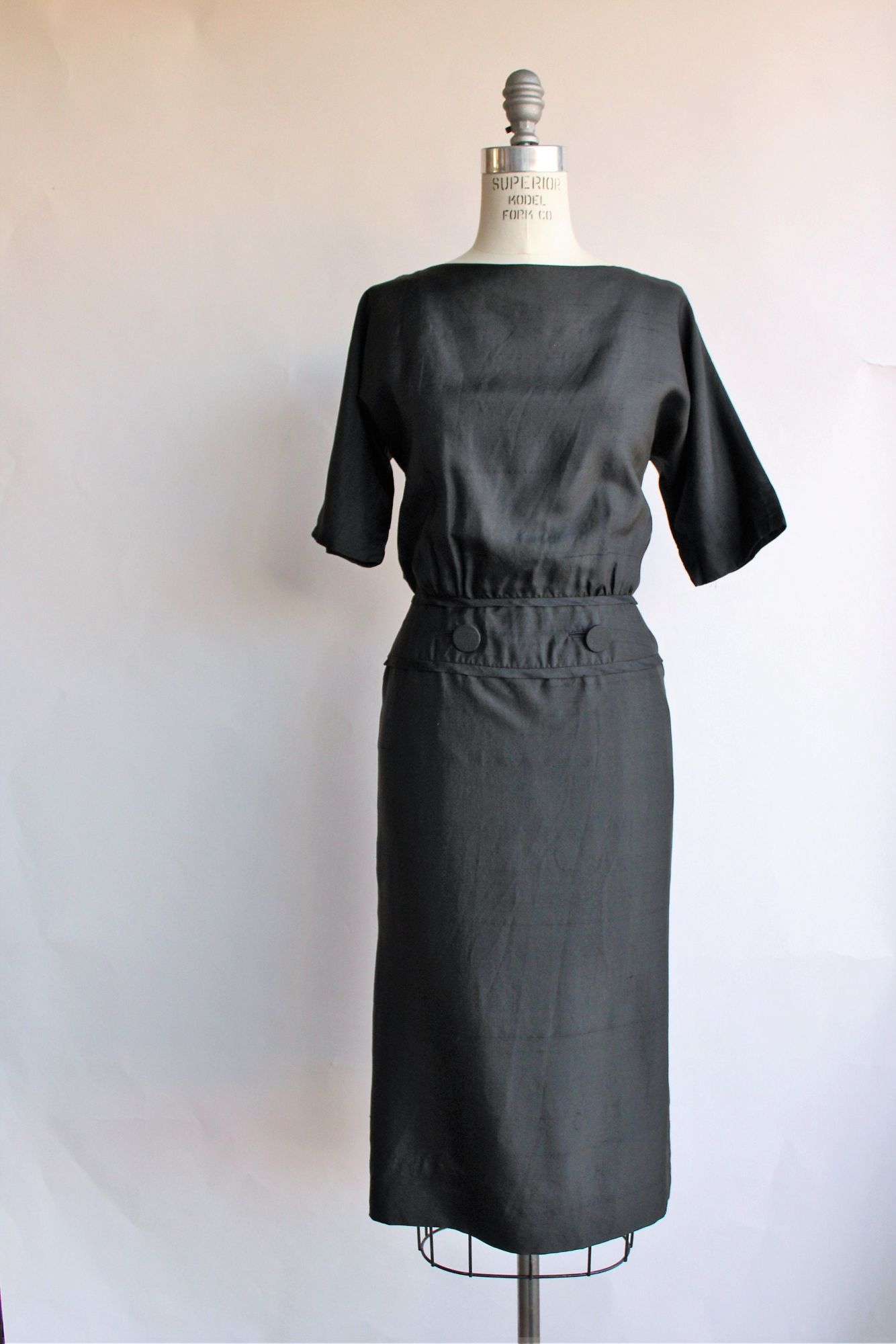 Vintage Vintage 1950s 1960s Dress, Carl Naftal Black Dupioni Silk Li Size M / US 6-8 / IT 42-44 - 2 Thumbnail