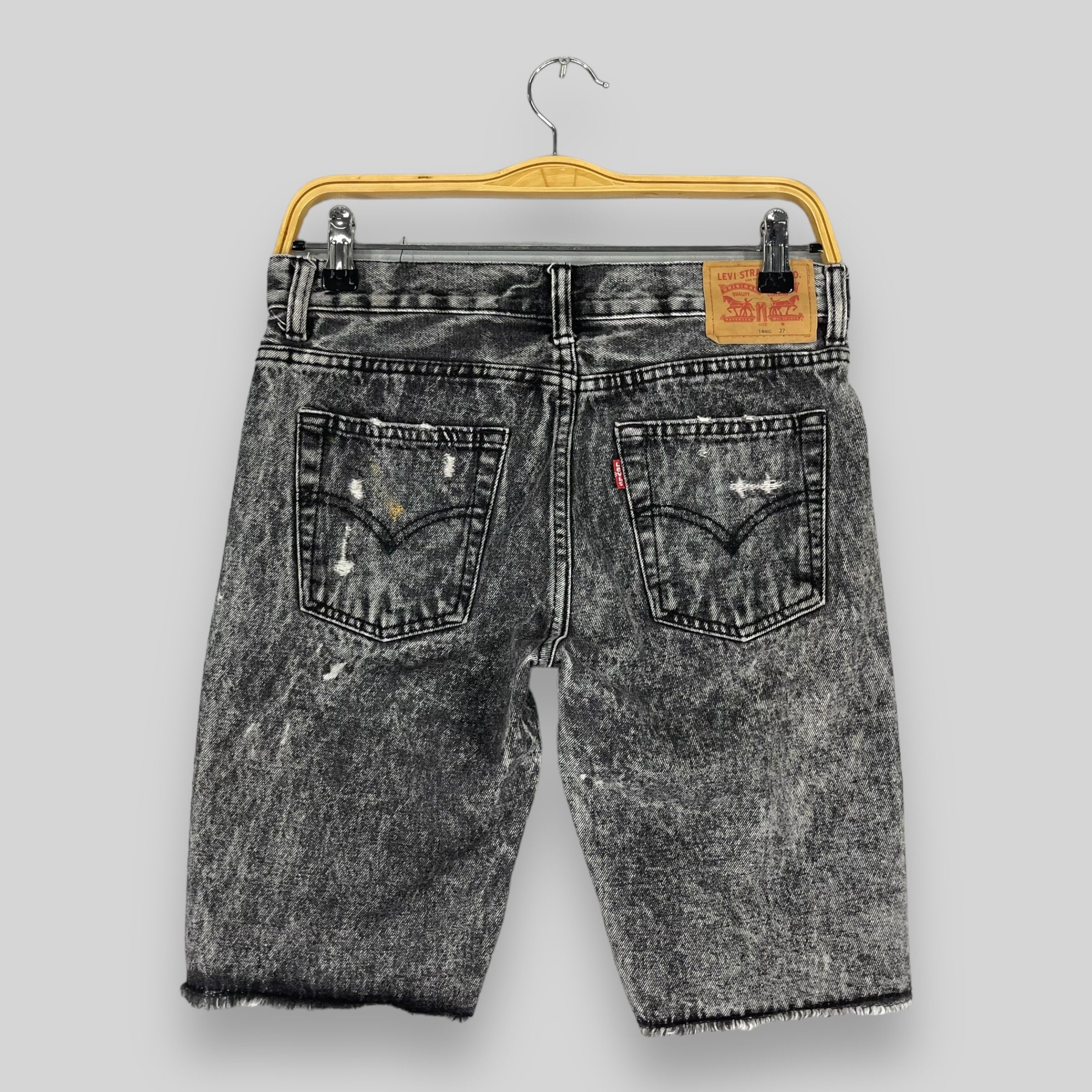 Levi's W28 Levis 511 Black Stoned Wash Distressed Short Jeans Size 28" / US 6 / IT 42 - 9 Thumbnail