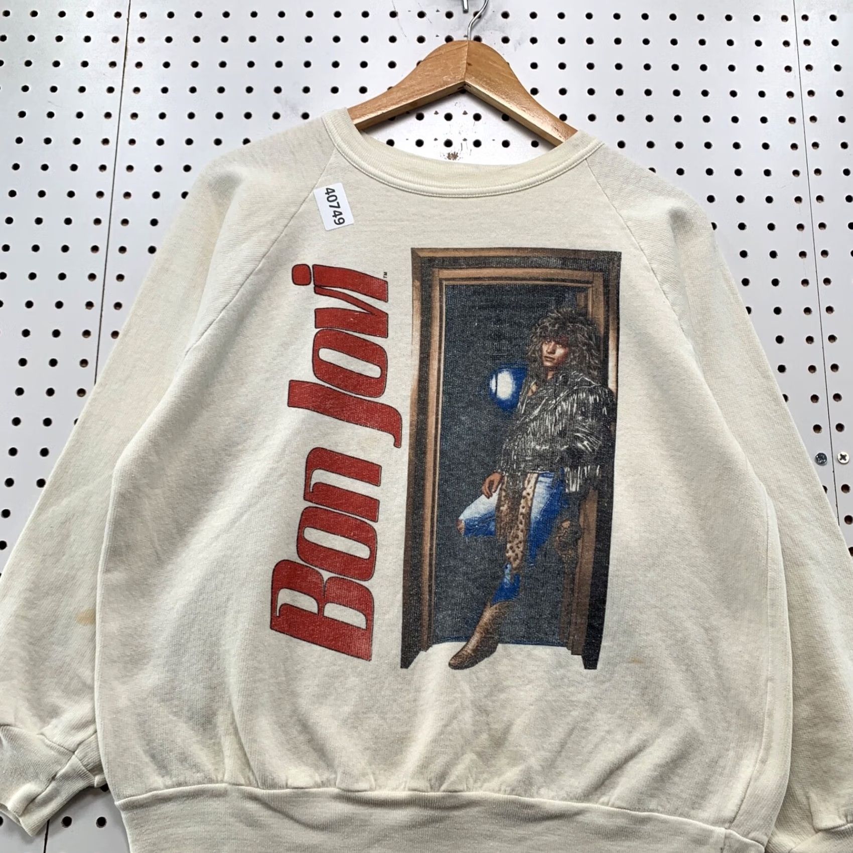 Vintage VINTAGE Bon Jovi Slippery When Wet Crewneck Sweatshirt Mens M White 80s Music Band Size US M / EU 48-50 / 2 - 4 Thumbnail
