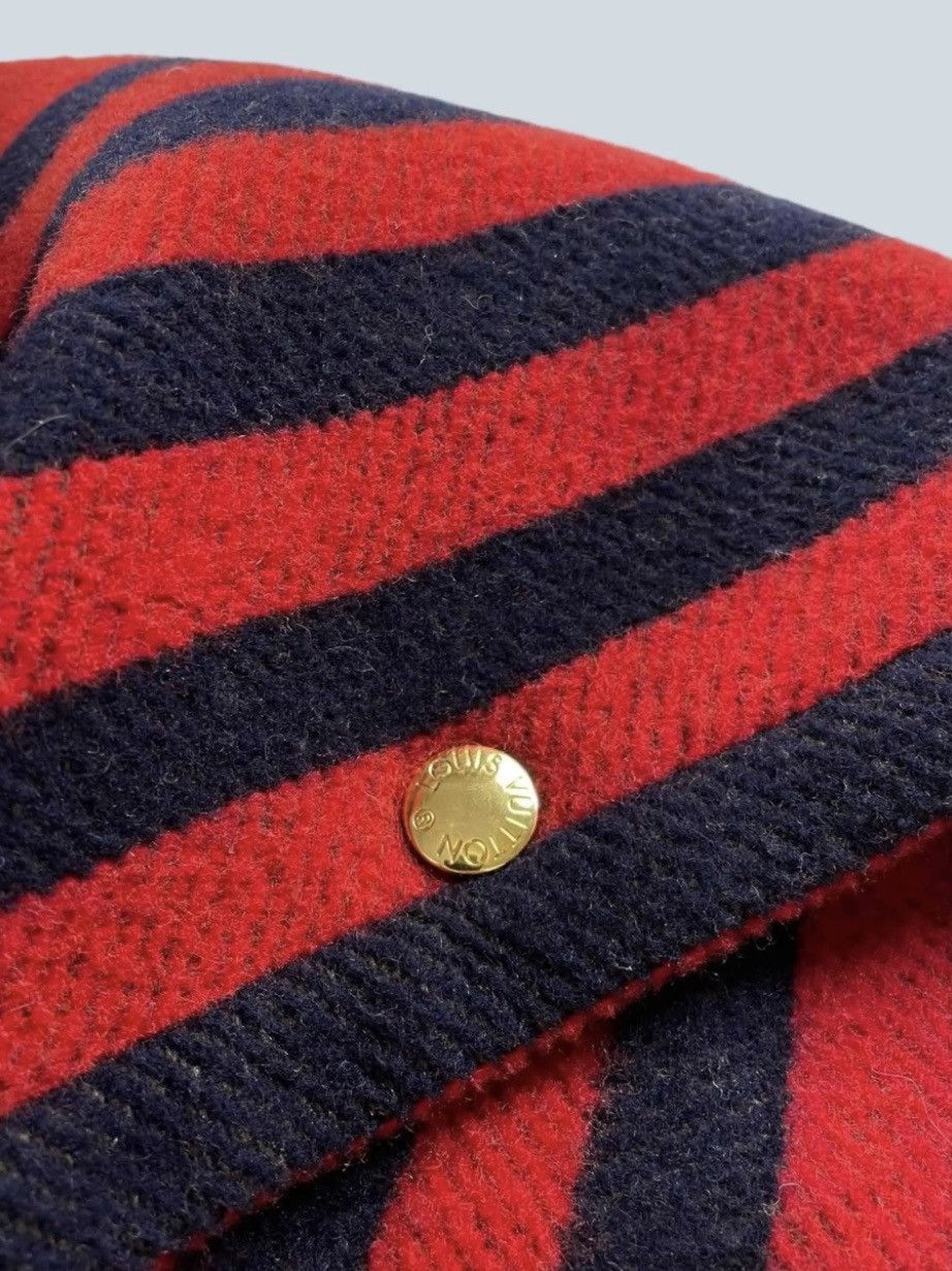 Louis Vuitton Louis Vuitton Karakoram wool poncho, 40 fr. Size M / US 6-8 / IT 42-44 - 5 Thumbnail