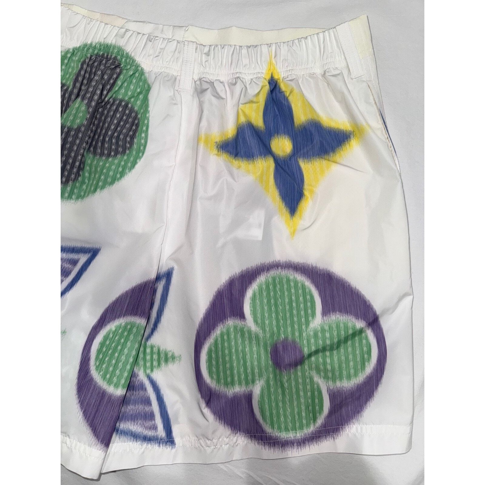 Louis Vuitton Louis Vuitton LV Multicolor Monogram White Blue Yellow Logo Size US 26 / EU 42 - 9 Thumbnail