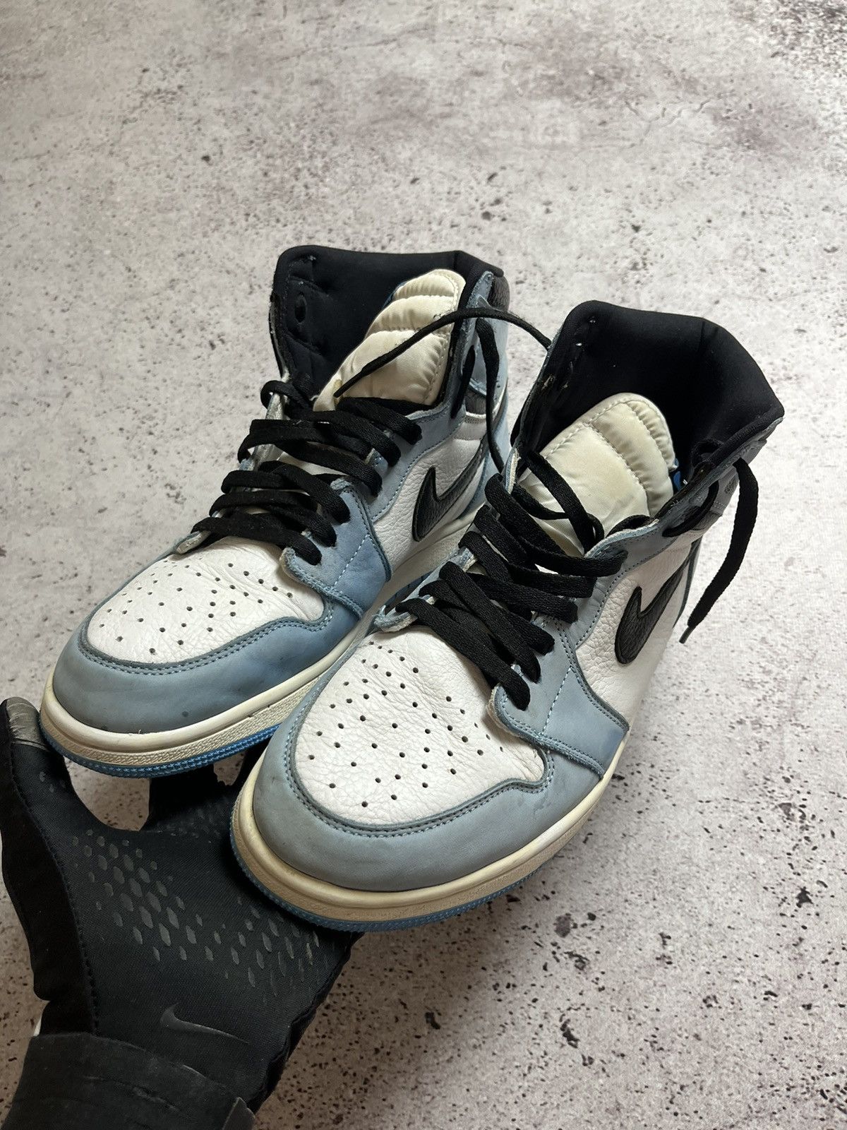 Jordan Brand × Nike Nike Air Jordan 1 Retro High University Blue 555088-134 Size US 10 / EU 43 - 6 Thumbnail