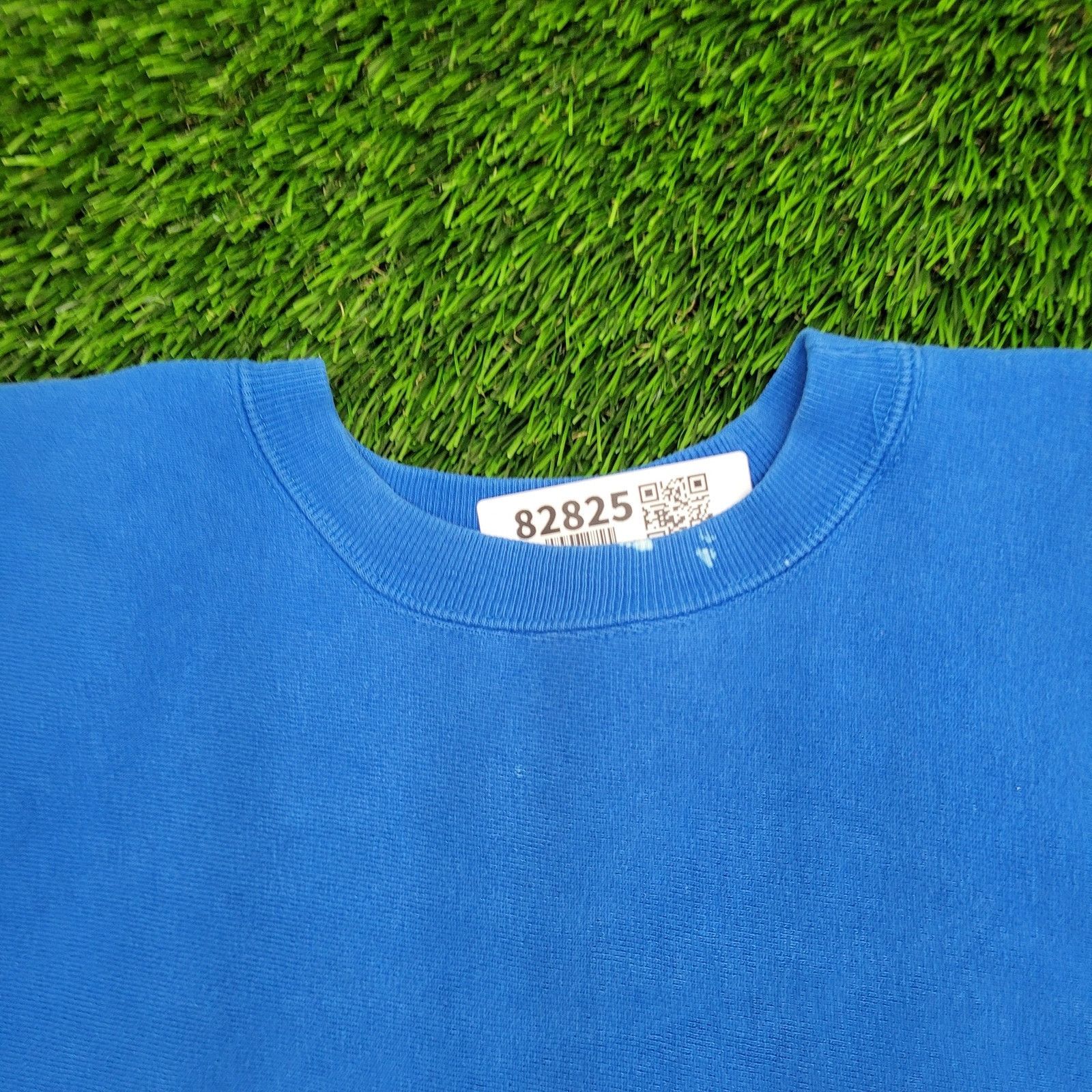 Champion Vintage Champion Sweatshirt L/XL 21x27 Reverse-Weave Script Size US XL / EU 56 / 4 - 15 Thumbnail