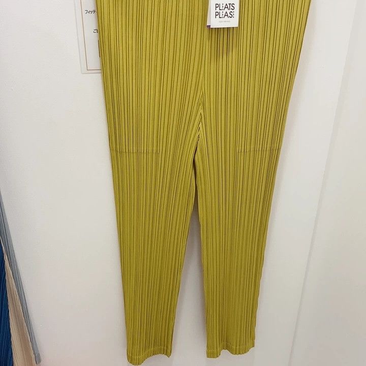 Issey Miyake Issey Miyake size:2 Prosperous yellow pleated long pants Size 31" - 2 Thumbnail