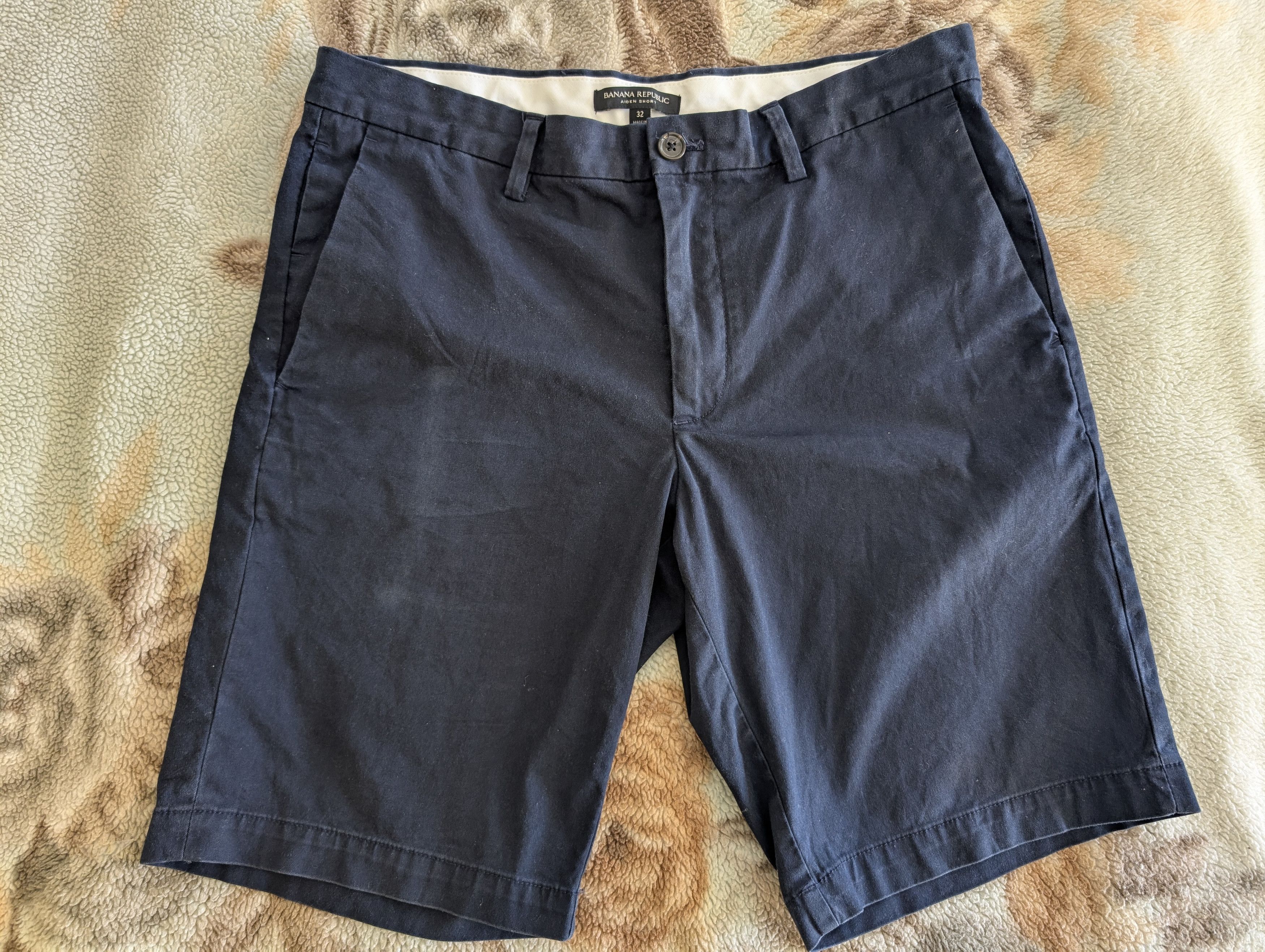Banana Republic Chino shorts Size US 32 / EU 48 - 1 Thumbnail