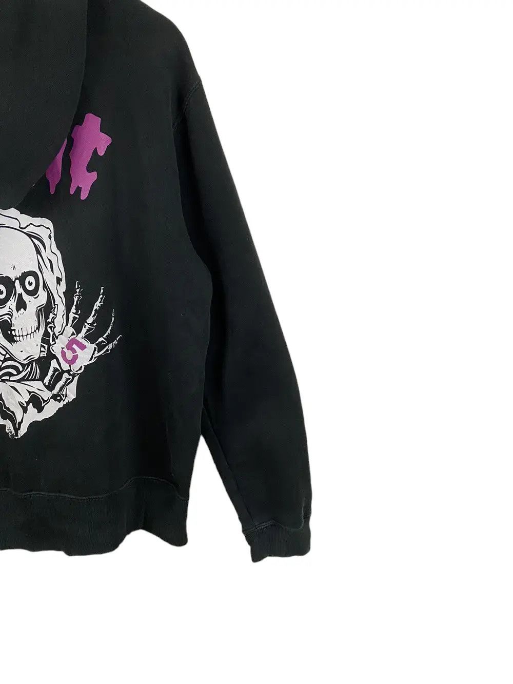 Vintage Vintage Skull Hoodies Sexit 5 Black Size US M / EU 48-50 / 2 - 5 Thumbnail