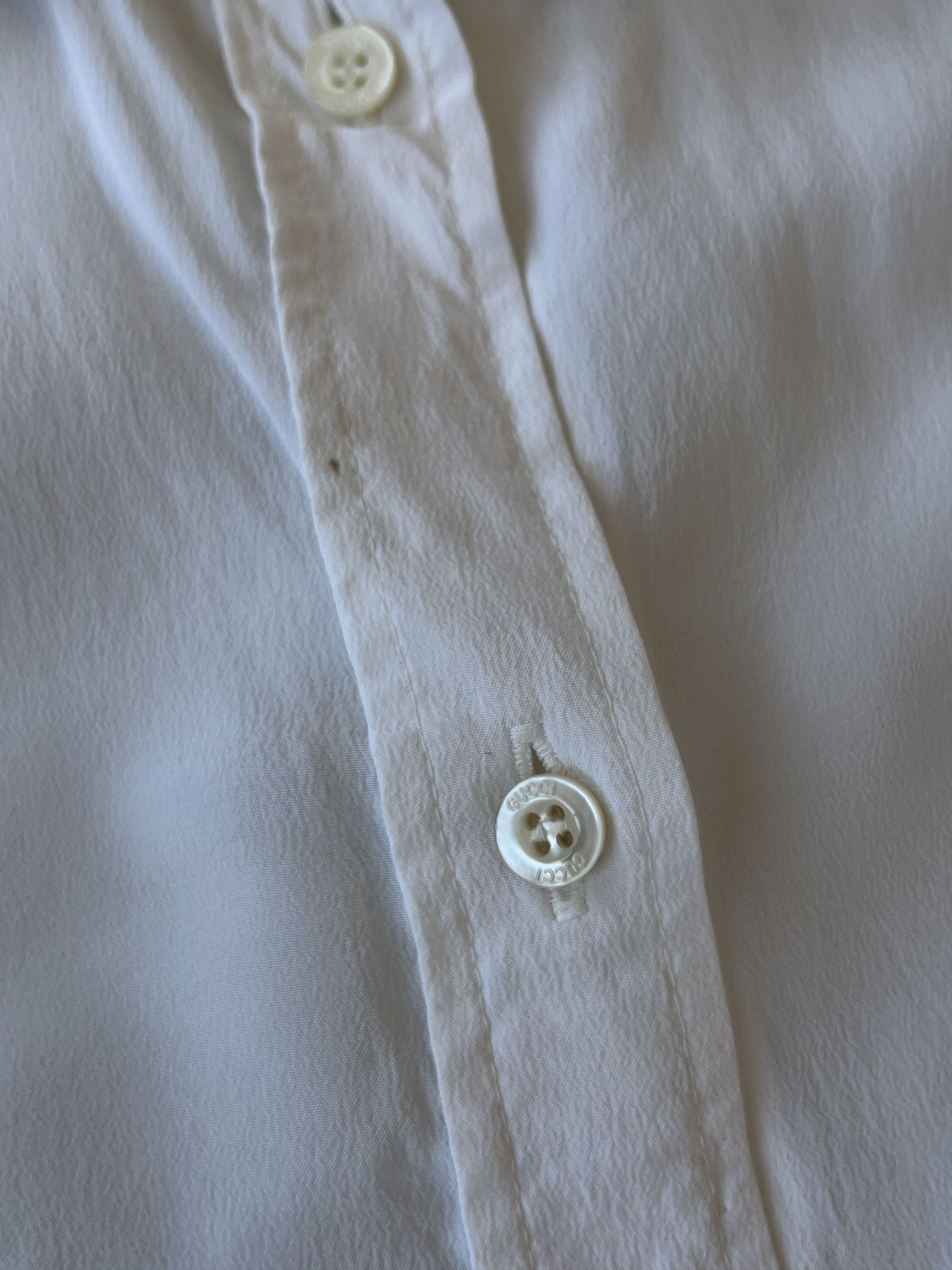 Gucci GUCCI Basic Shirt MADE IN BULGARY 100% Silk White Color Size US S / EU 44-46 / 1 - 5 Thumbnail